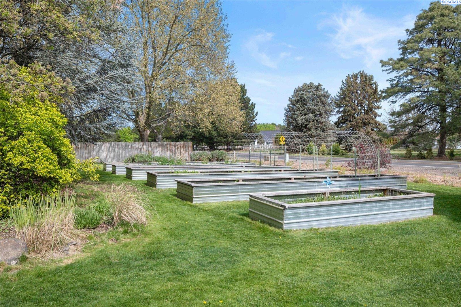 45102 Alderbrook Ct, West Richland, WA 99353