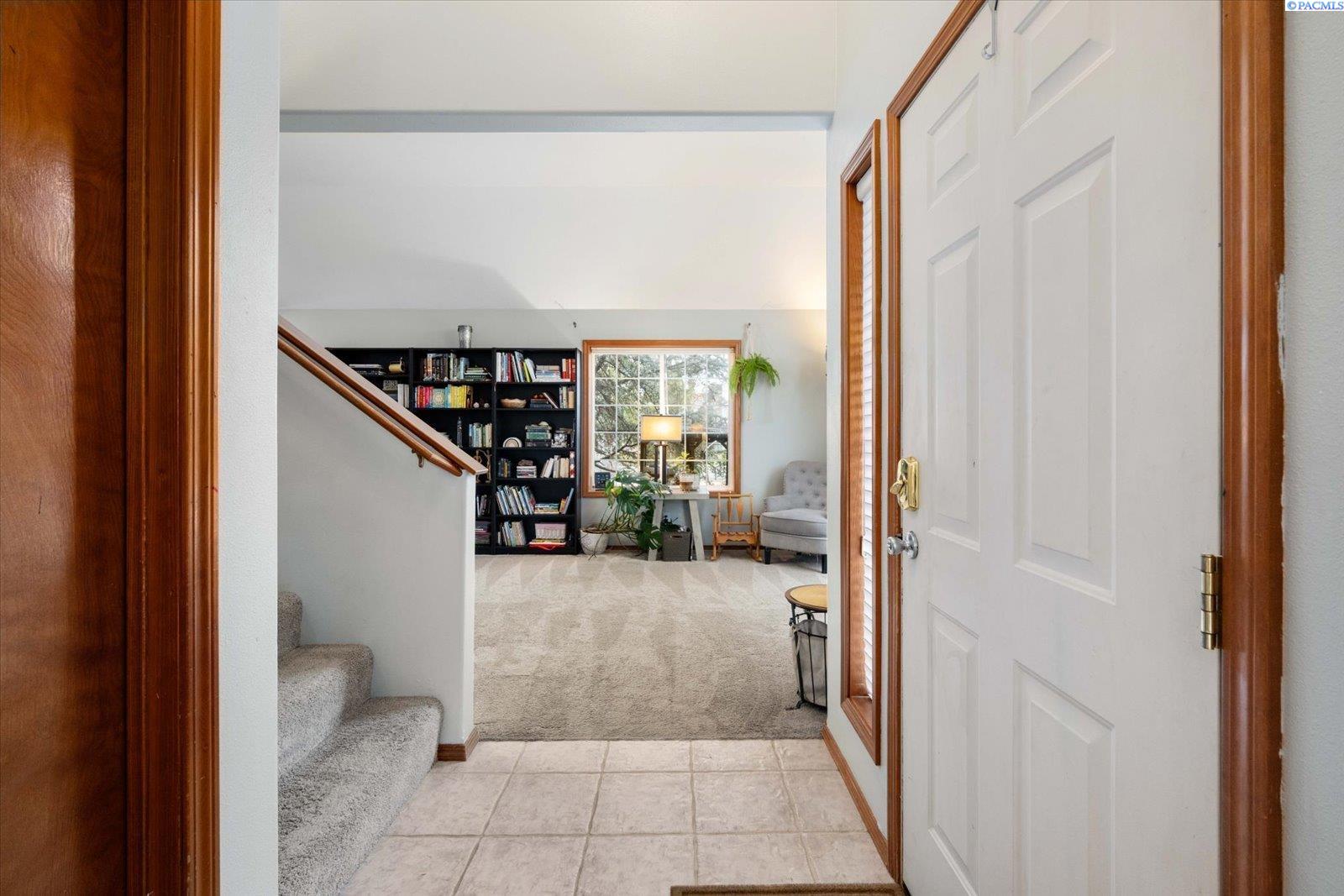 45102 Alderbrook Ct, West Richland, WA 99353