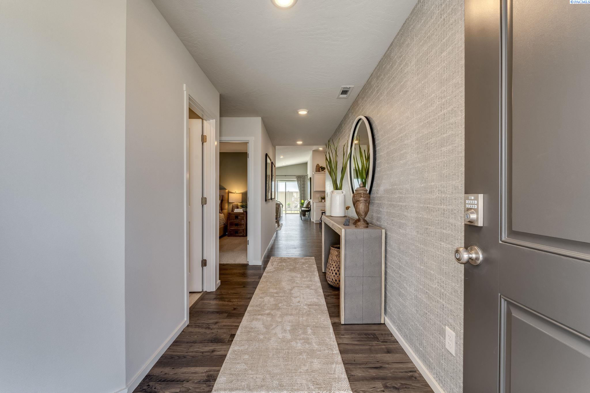 11328 Norfolk Dr, Pasco, WA 99301