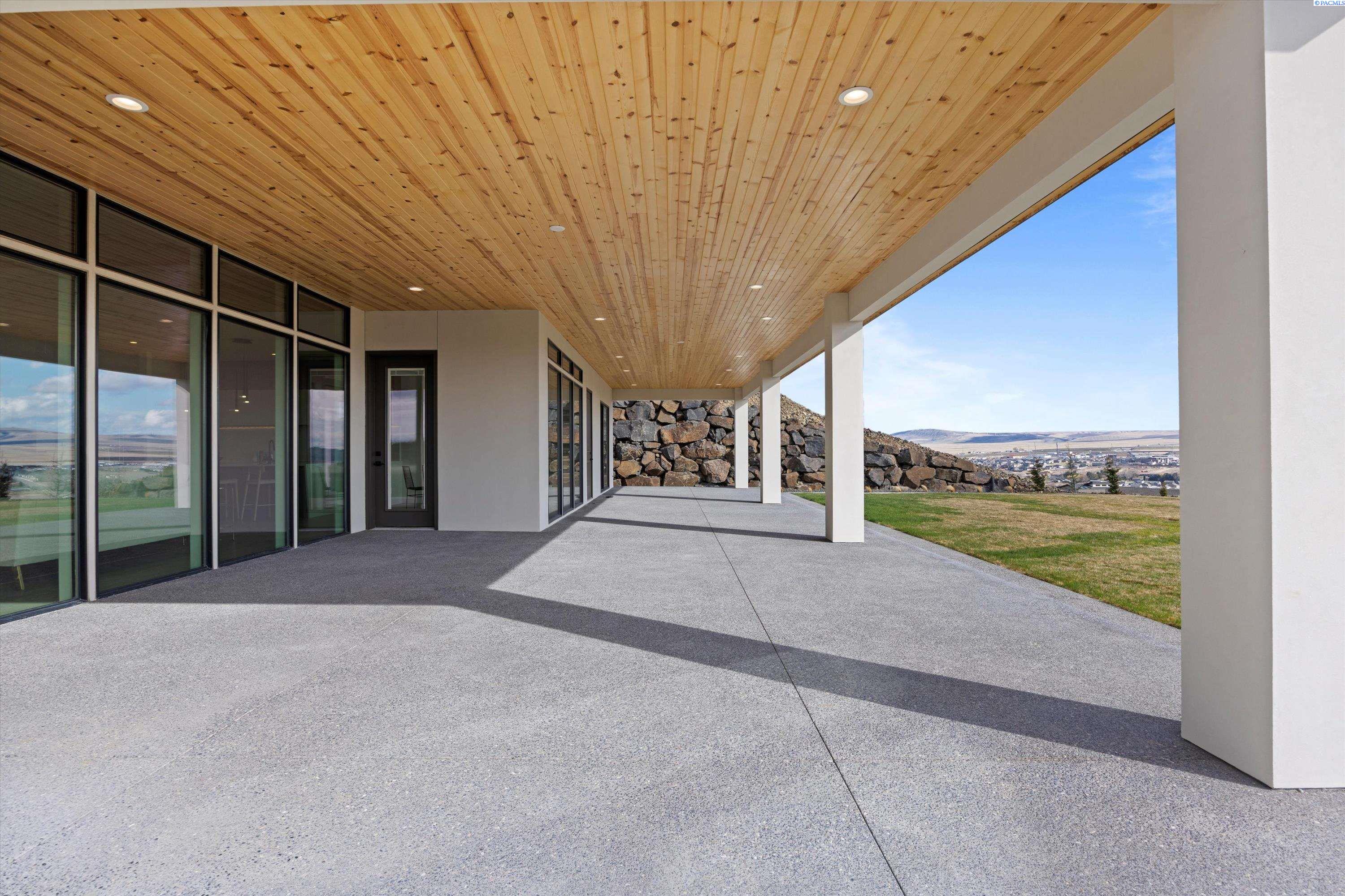 2243 Wilson Pl, Kennewick, WA 99338