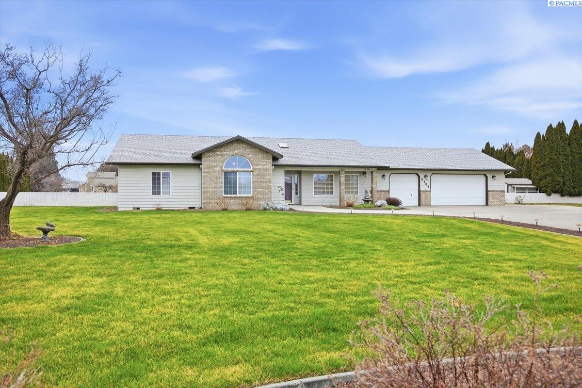 4105 Southlake Ct, West Richland, WA 99353