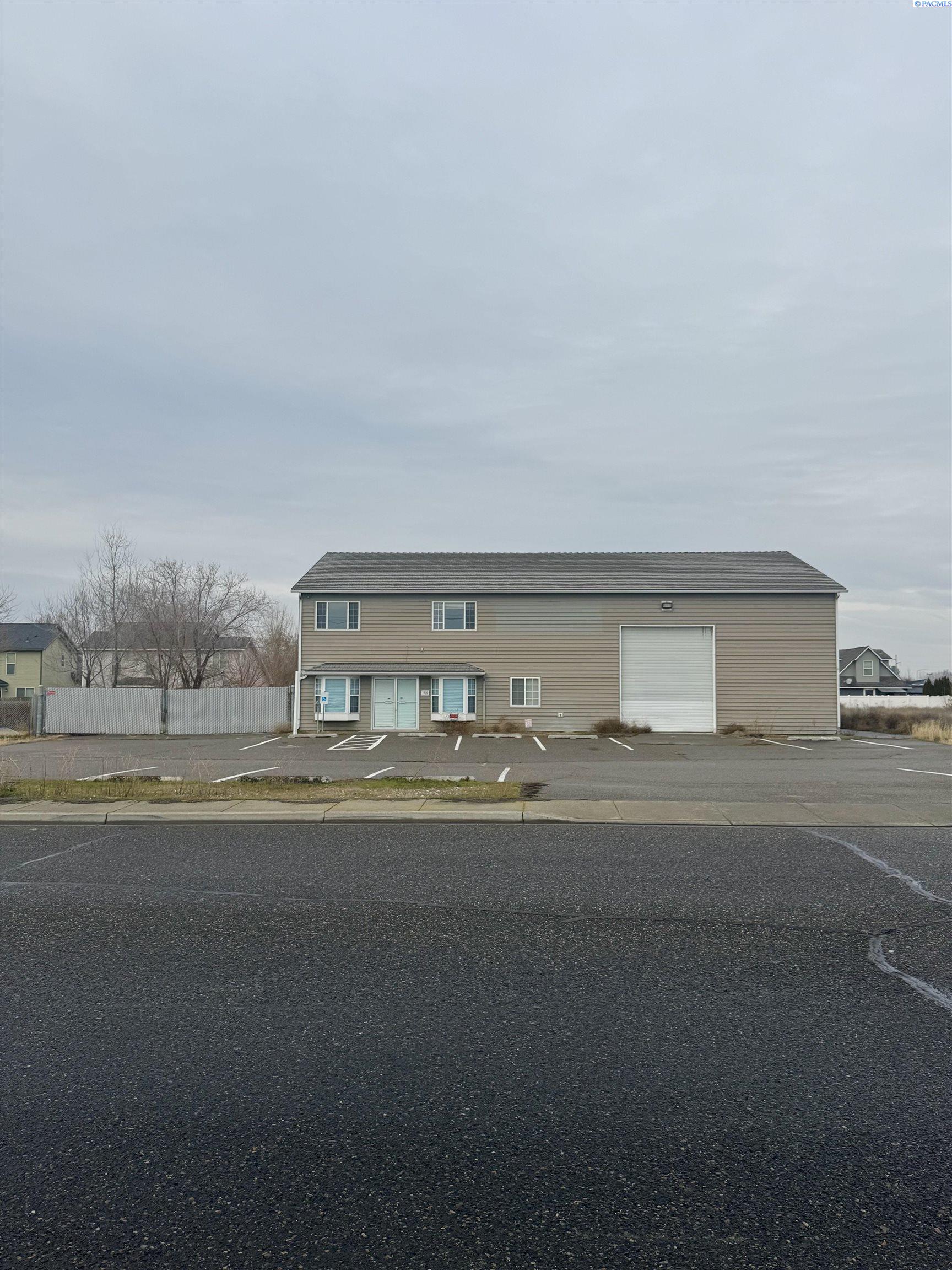 1310 Road 36 , Pasco, WA 99301