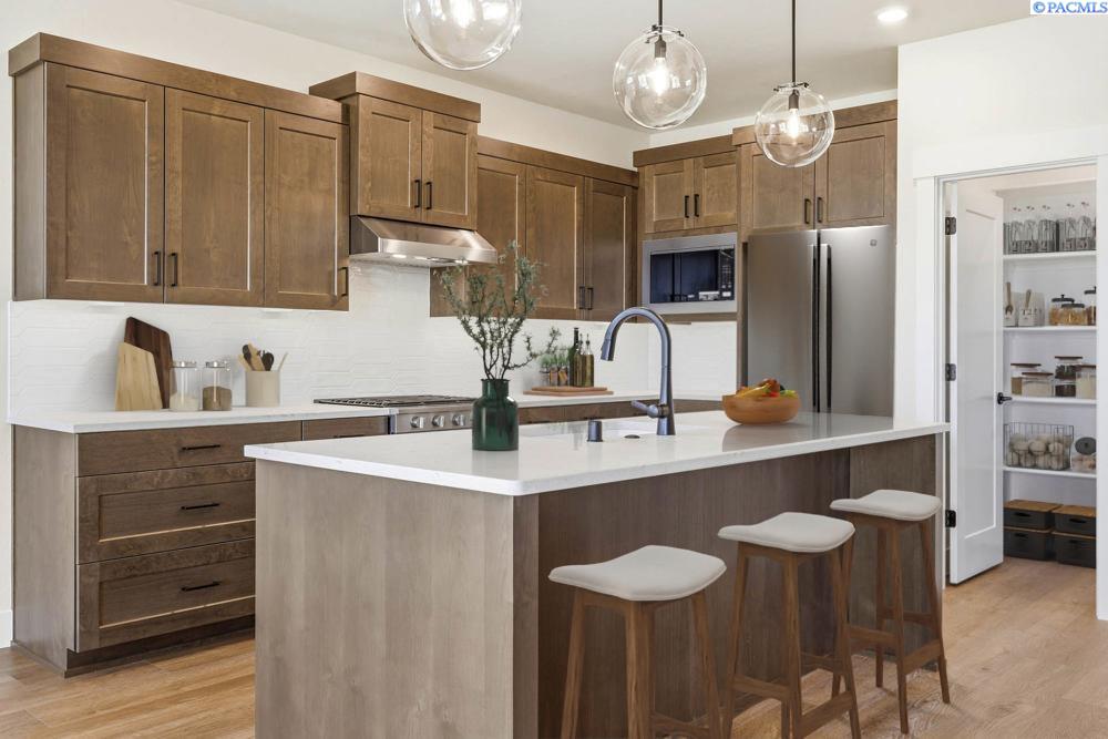 2948 Vistara Way, Richland, WA 99354