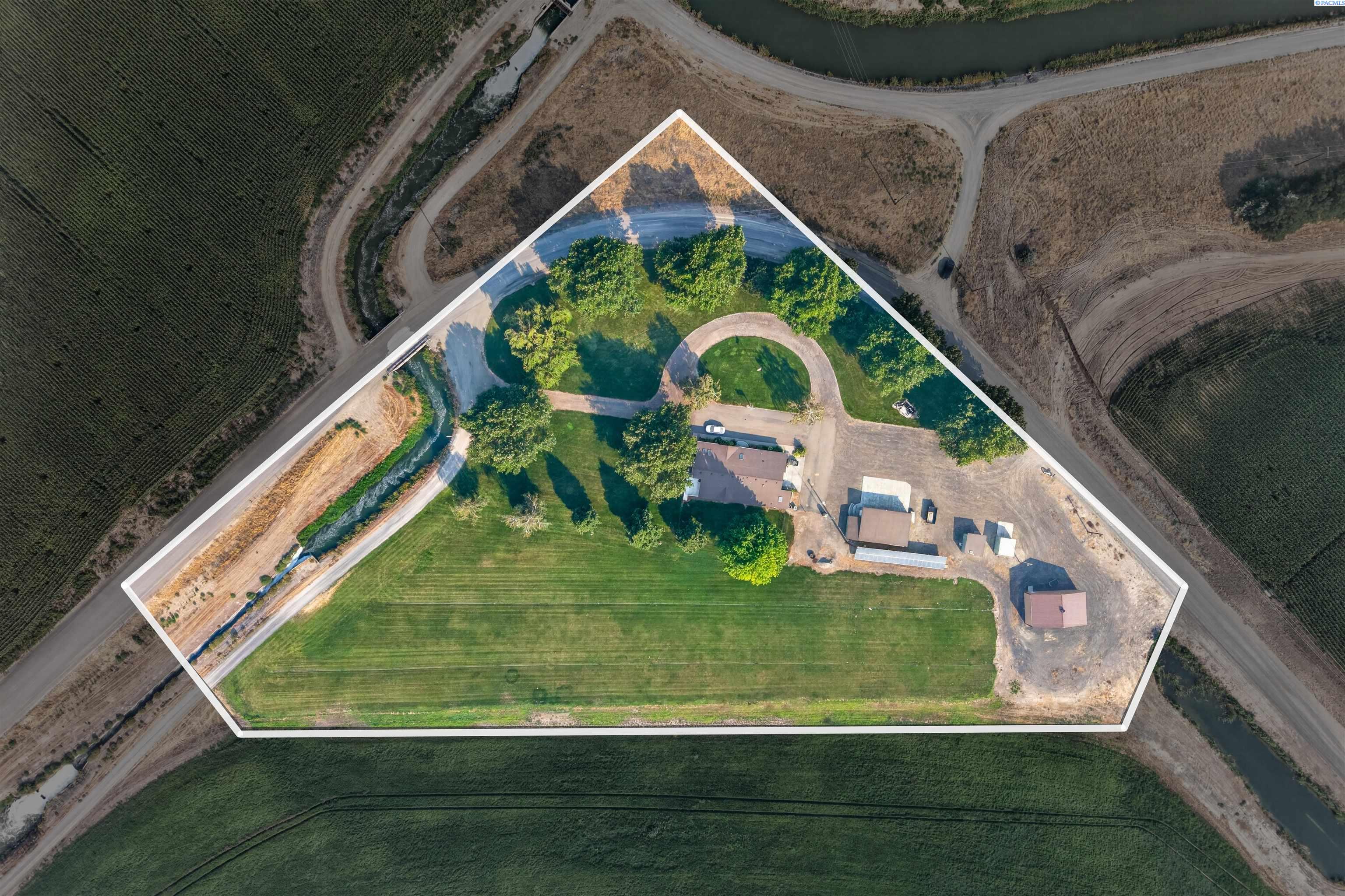 4921 Dogwood Rd, Pasco, WA 99301