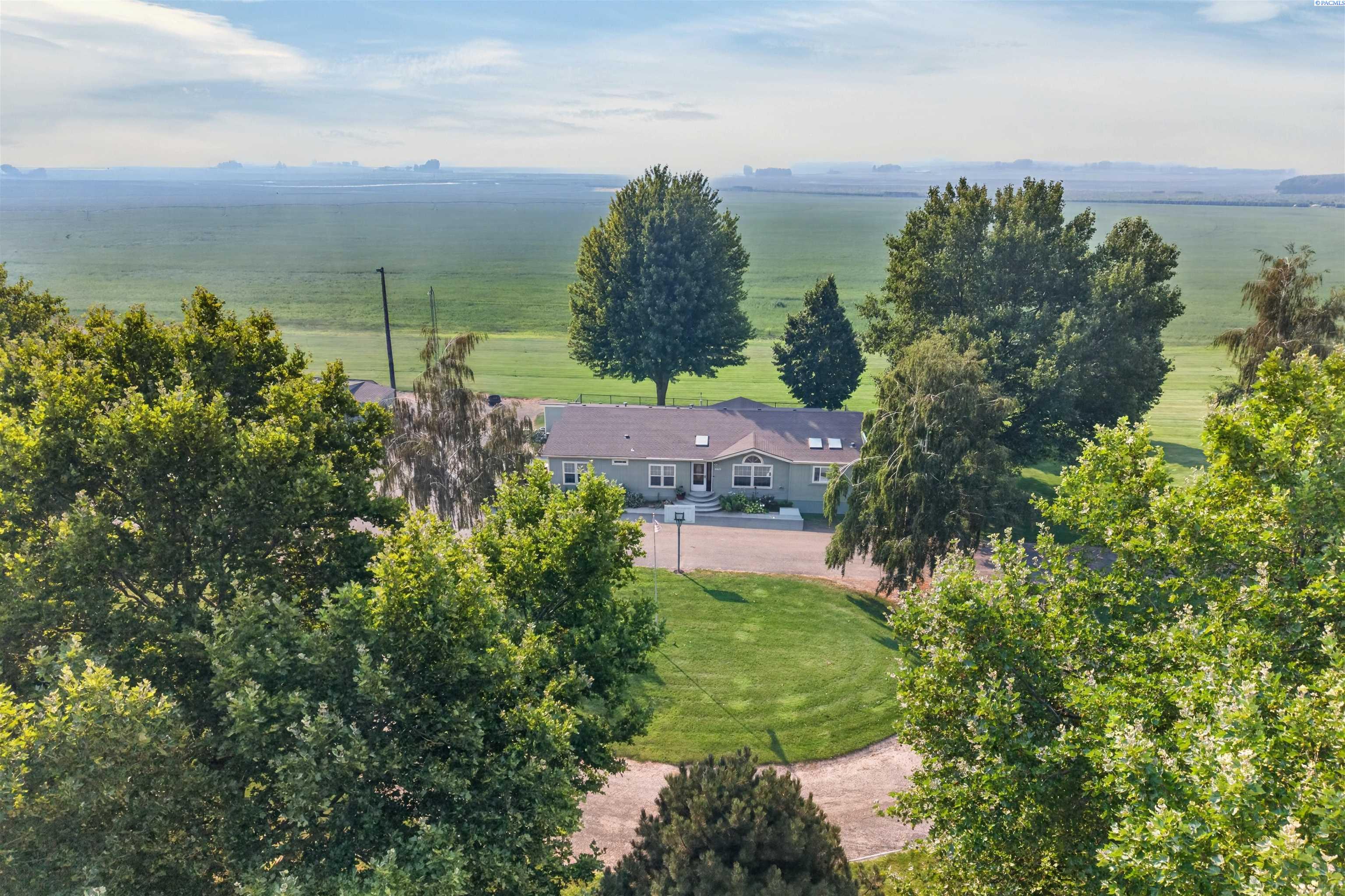 4921 Dogwood Rd, Pasco, WA 99301