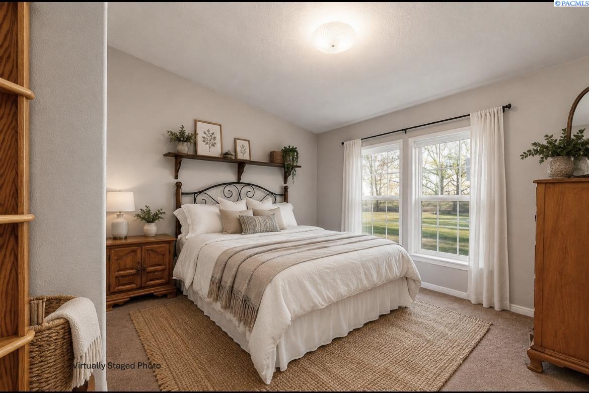 4921 Dogwood Rd, Pasco, WA 99301