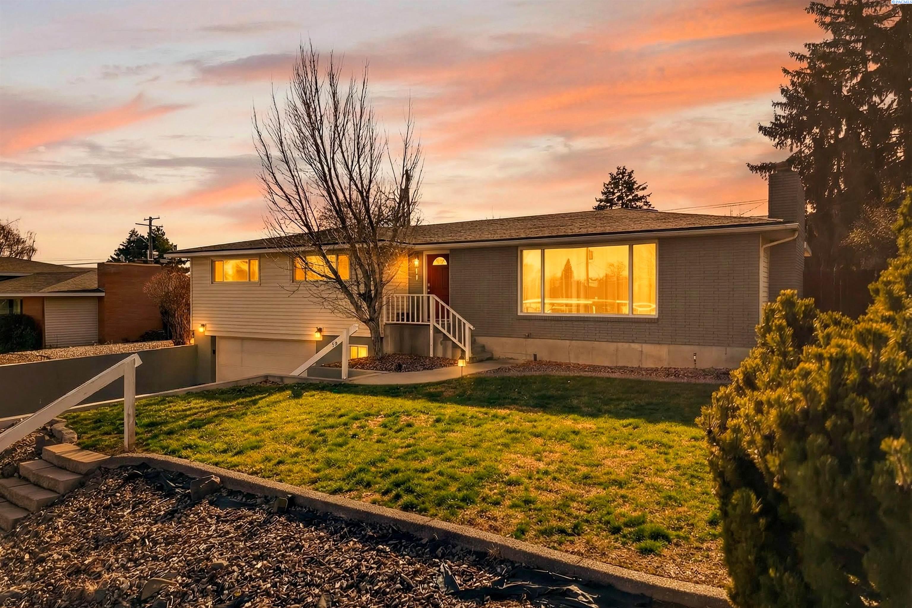 1811 11th Ave, Kennewick, WA 99336