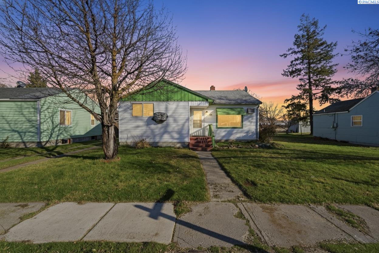 246 S Burke, Connell, WA 99326
