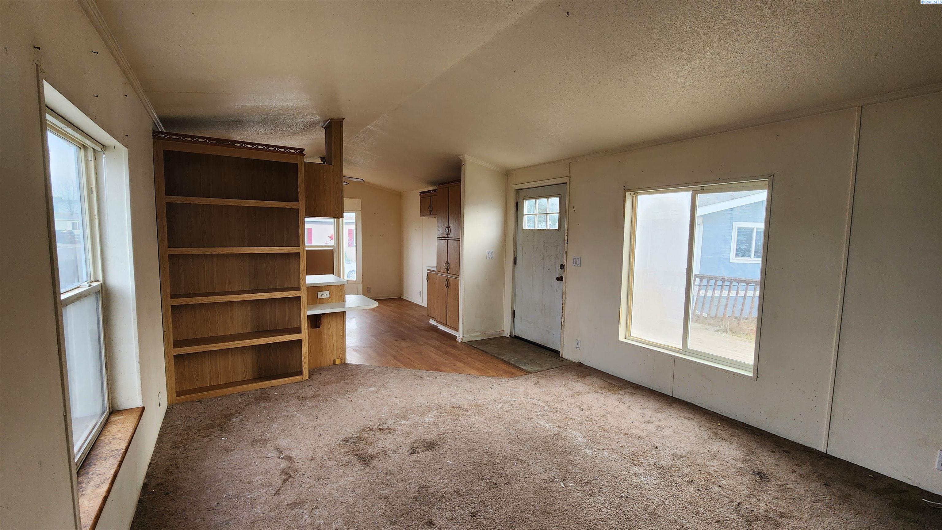 Homes for sale in Pullman, WA | 255 Nw Golden Hills Dr, Pullman, WA 99163 | MLS# 290466