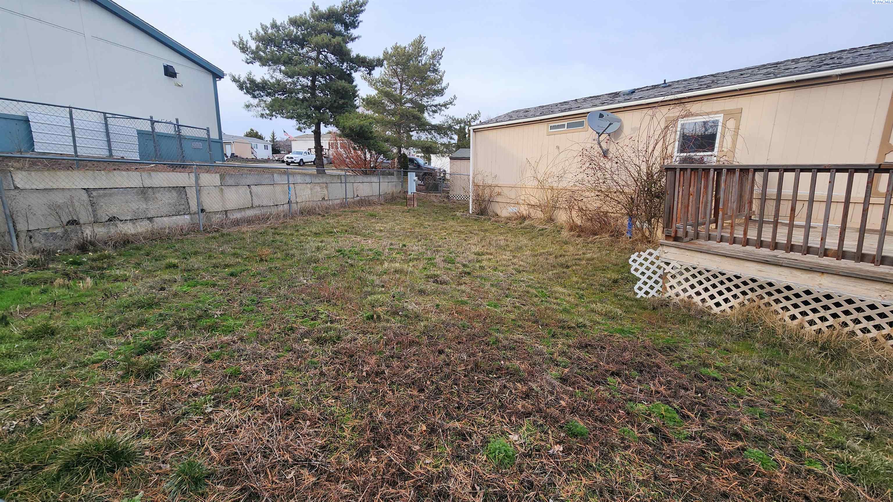 Homes for sale in Pullman, WA | 255 Nw Golden Hills Dr, Pullman, WA 99163 | MLS# 290466