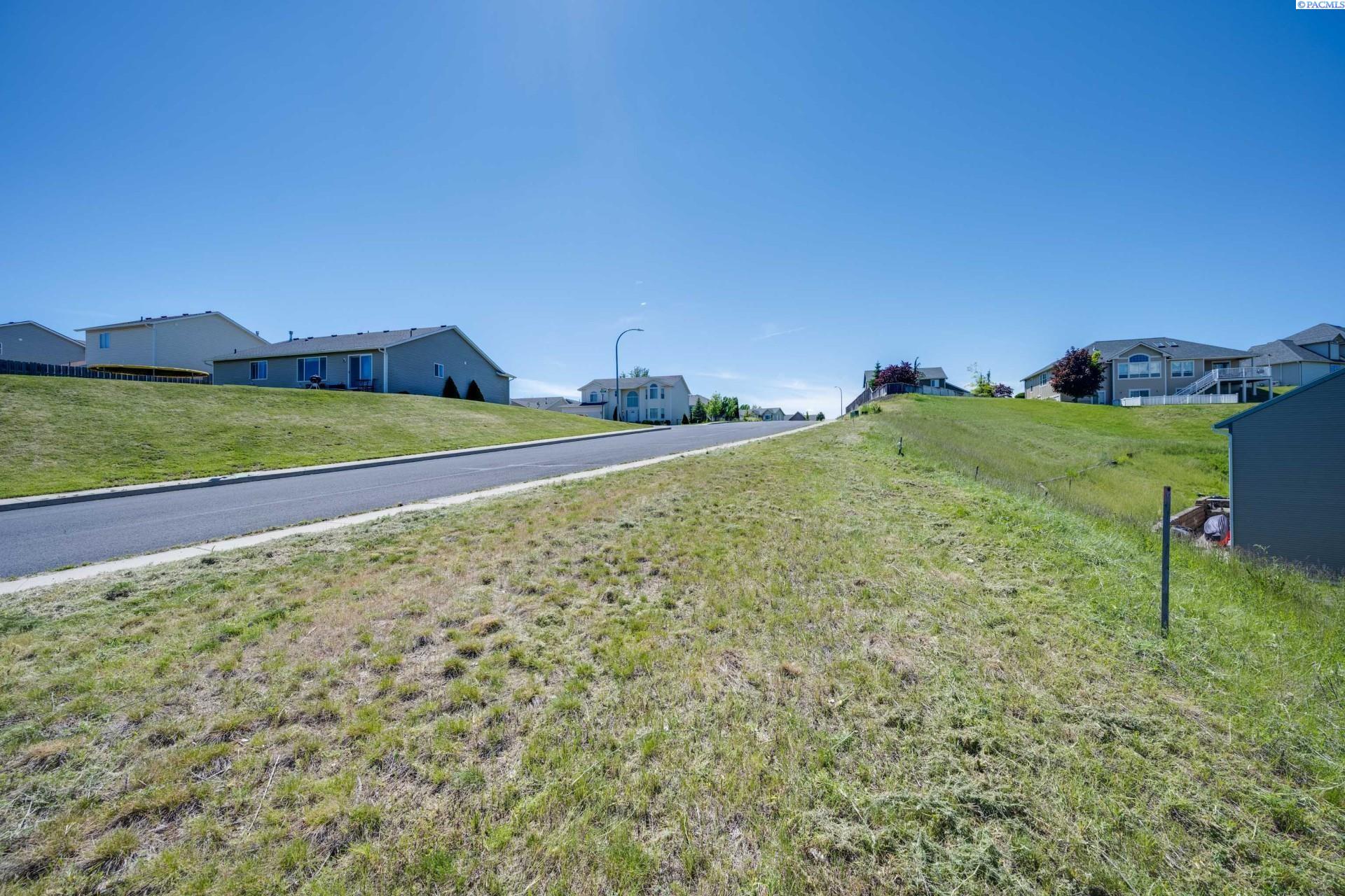 Homes for sale in Pullman, WA | 450 Nw Terre View Dr, Pullman, WA 99163 | MLS# 290480