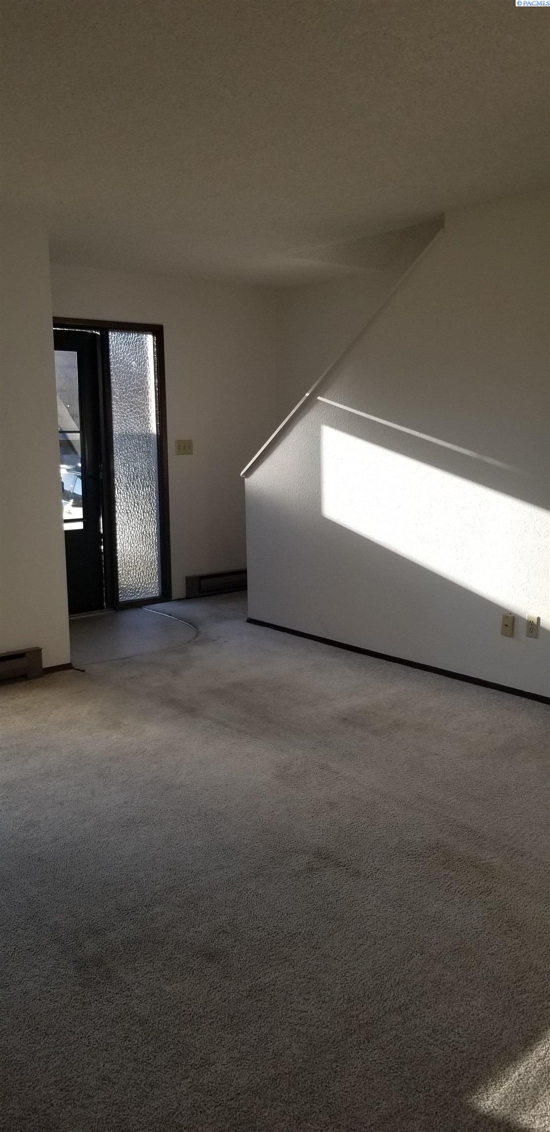 Homes for sale in Pullman, WA | 600 Sw Crestview #24, Pullman, WA 99163 | MLS# 290501