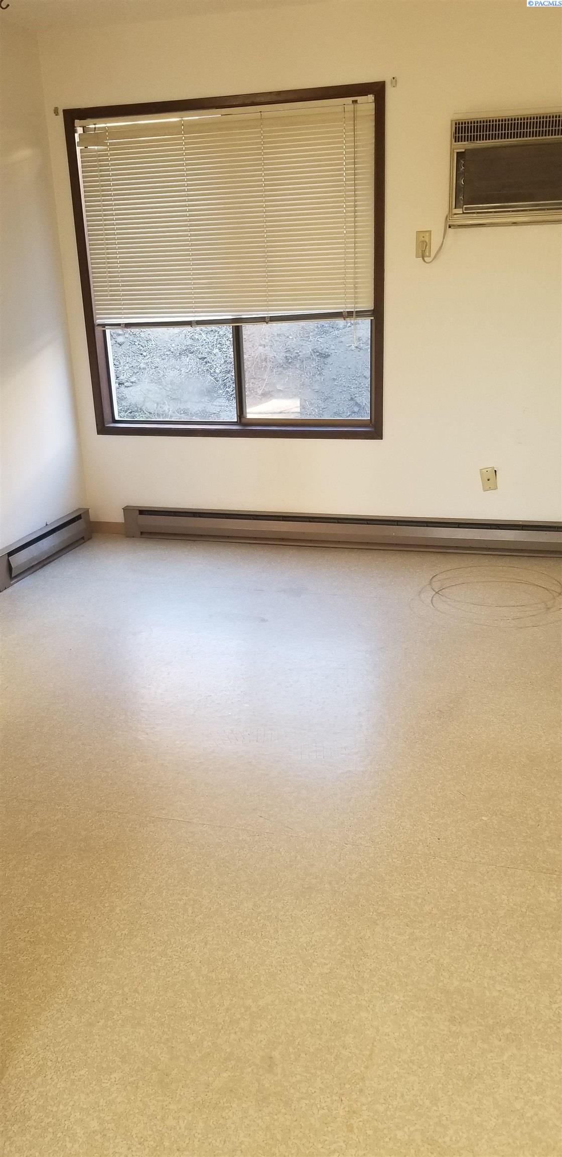 Homes for sale in Pullman, WA | 600 Sw Crestview #24, Pullman, WA 99163 | MLS# 290501