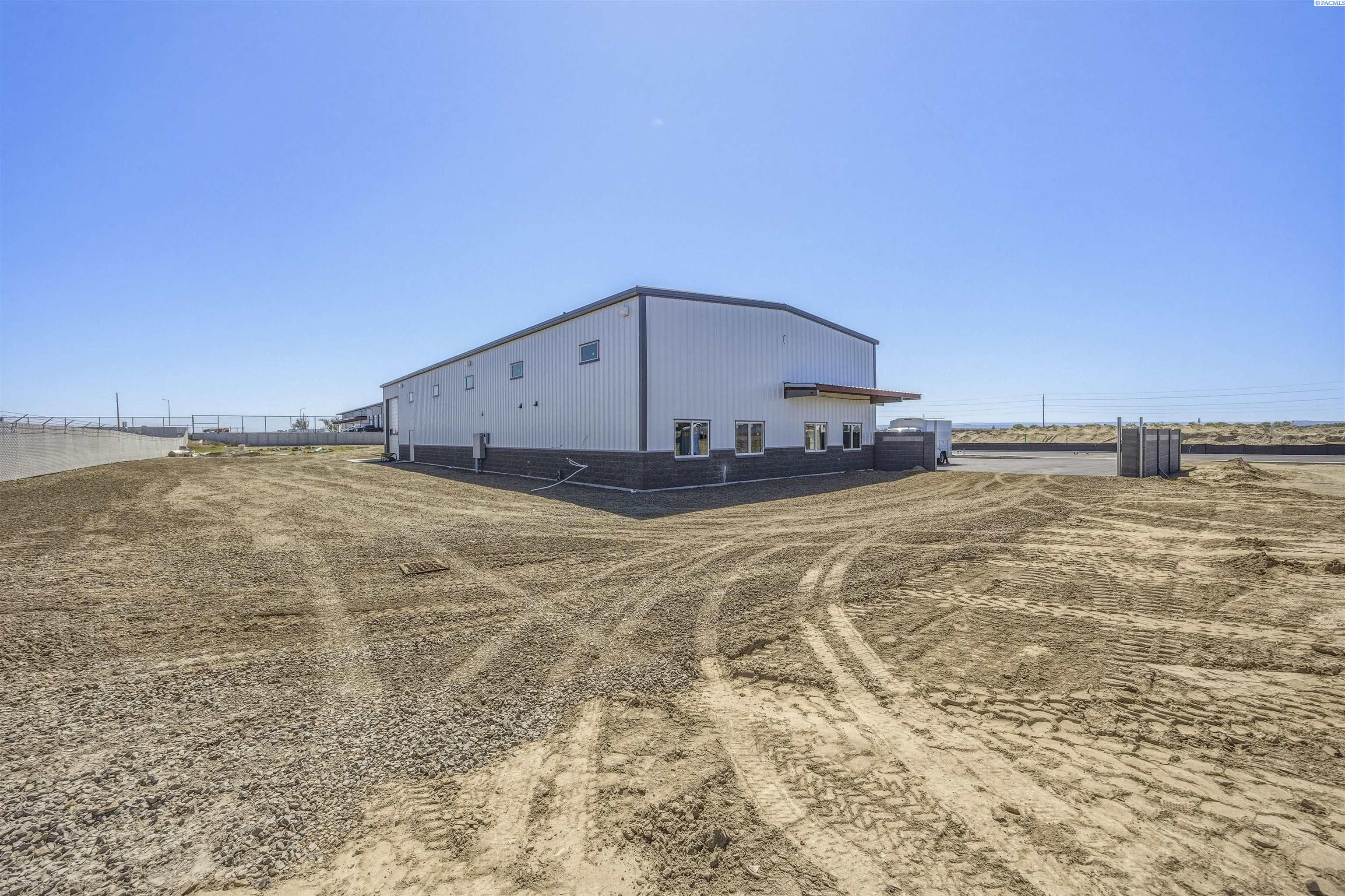 1342 Saint Helens St, Pasco, WA 99301