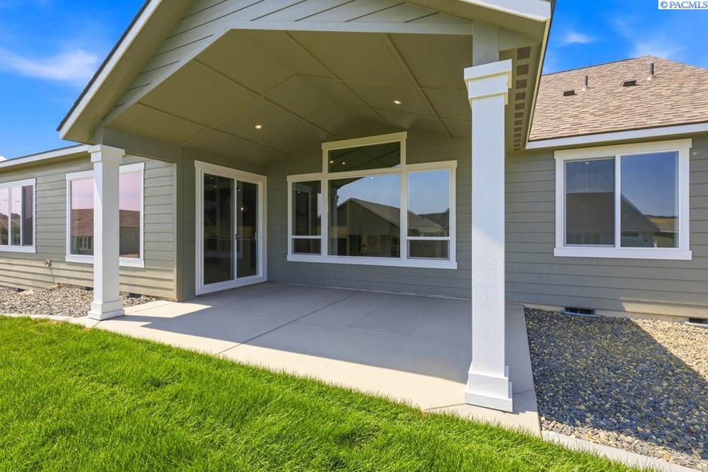 5709 Rd 122 , Pasco, WA 99301