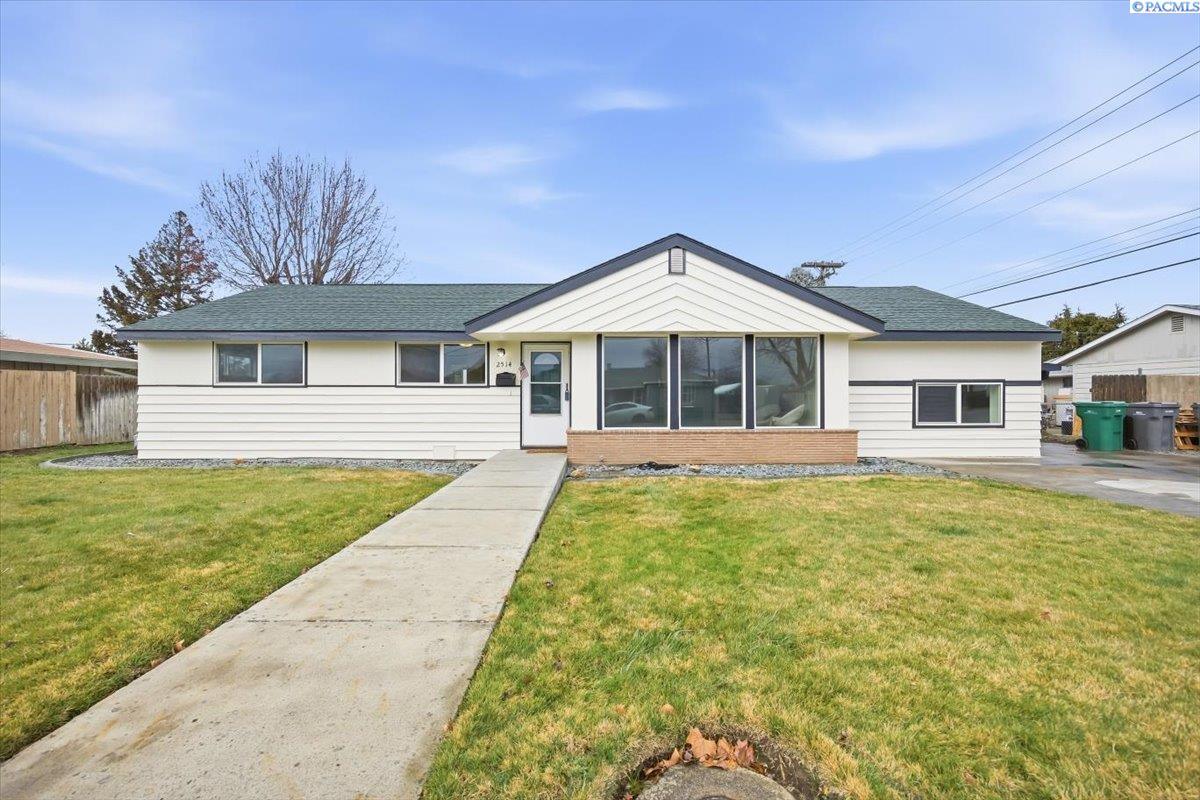 2514 Clearwater , Kennewick, WA 99336