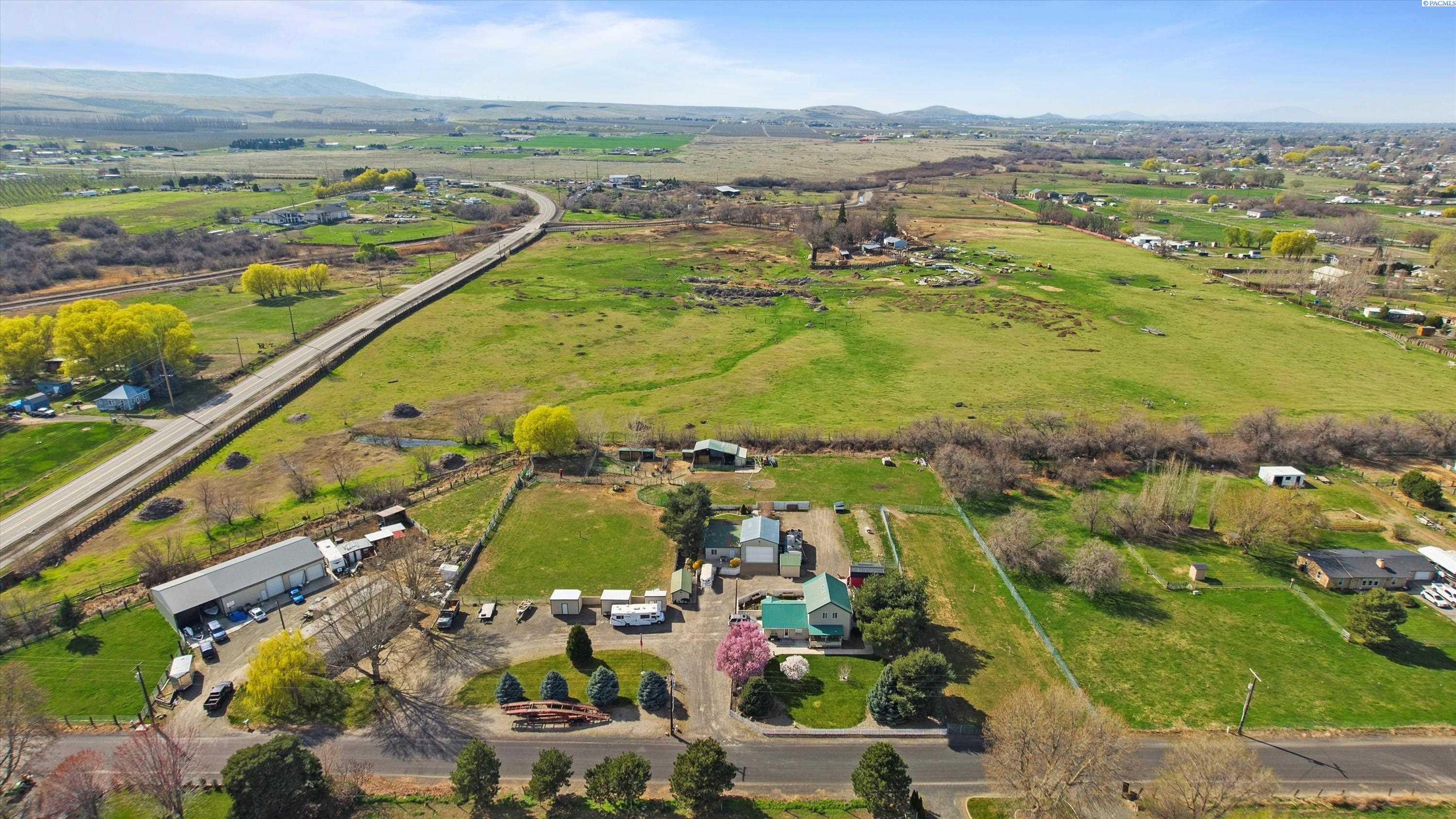 46606 Morton Rd, Kennewick, WA 99337