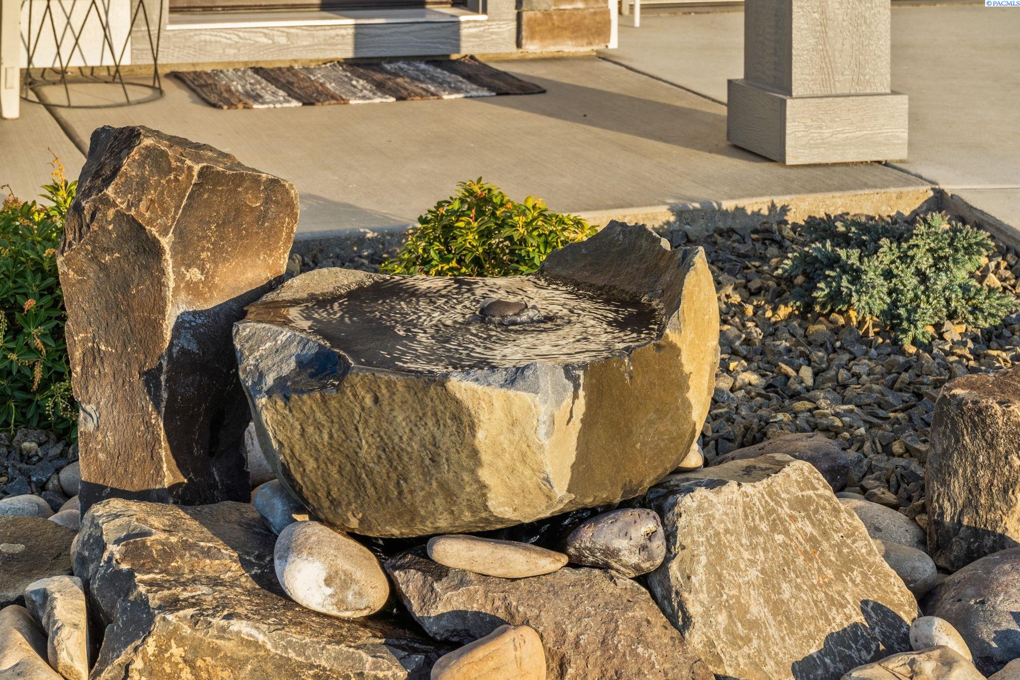 191549 River Crest Pl, Plymouth, WA 99346