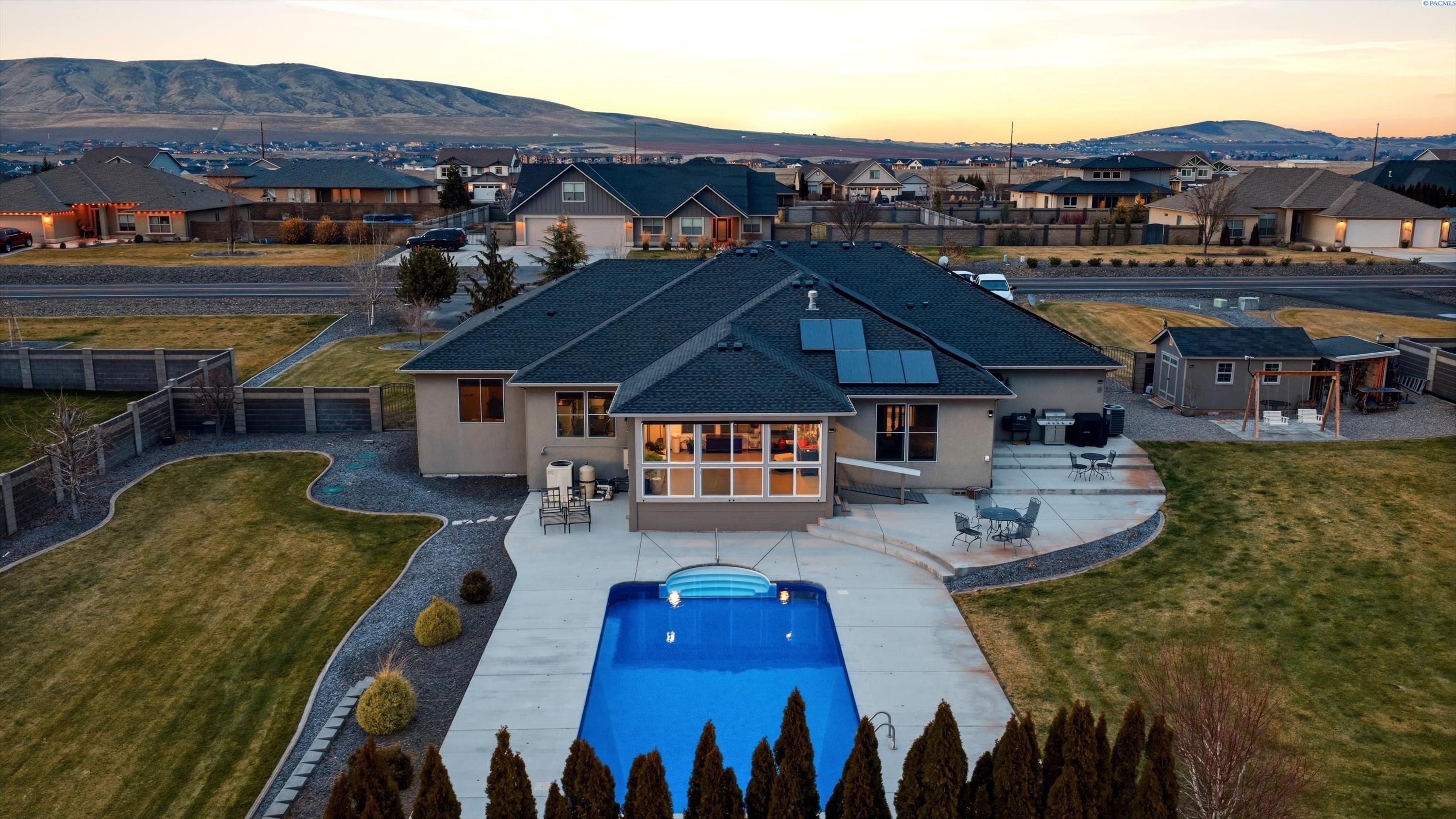 74203 Reata Rd, Kennewick, WA 99338