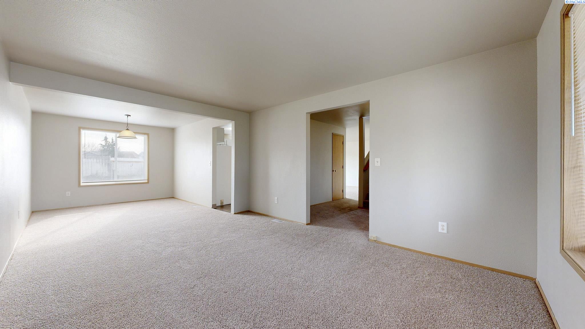 6412 Ruth Dr, Pasco, WA 99301