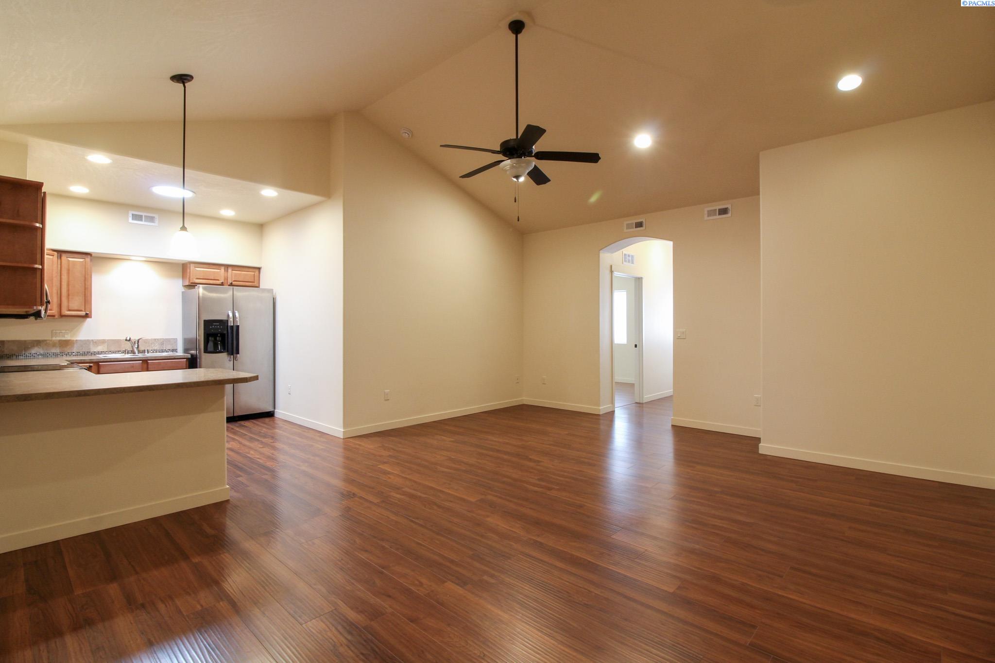 Homes for sale in Kennewick, WA | 2790 W 30Th Pl, Kennewick, WA 99337 | MLS# 290618