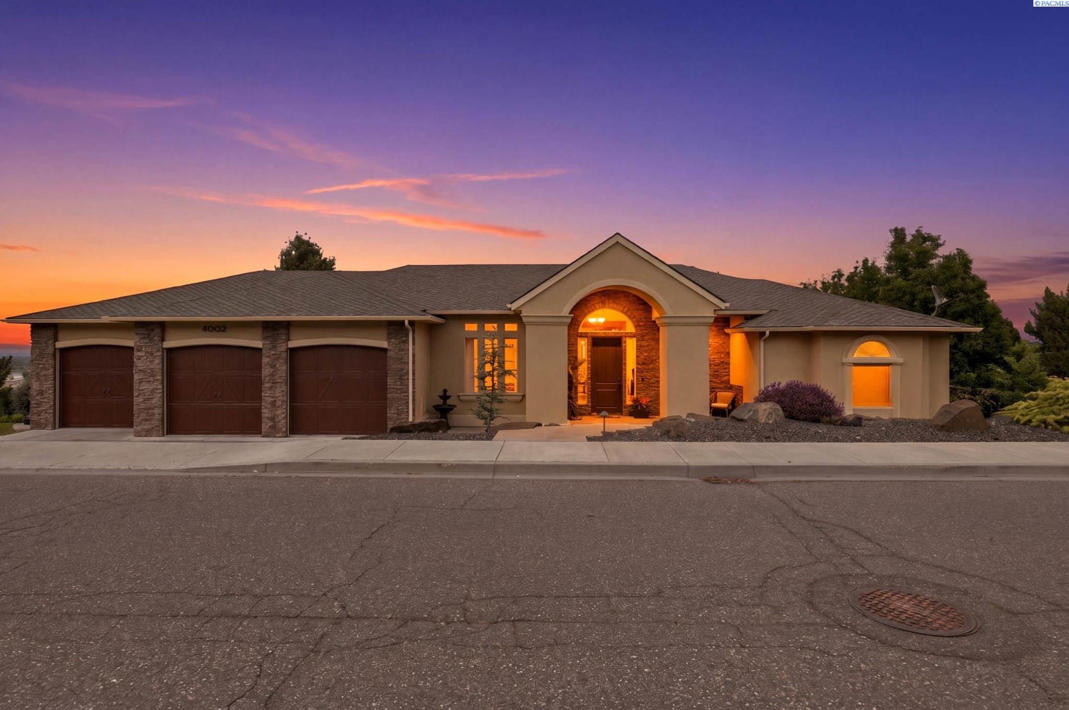 4002 W 43rd Ave, Kennewick, WA 99337