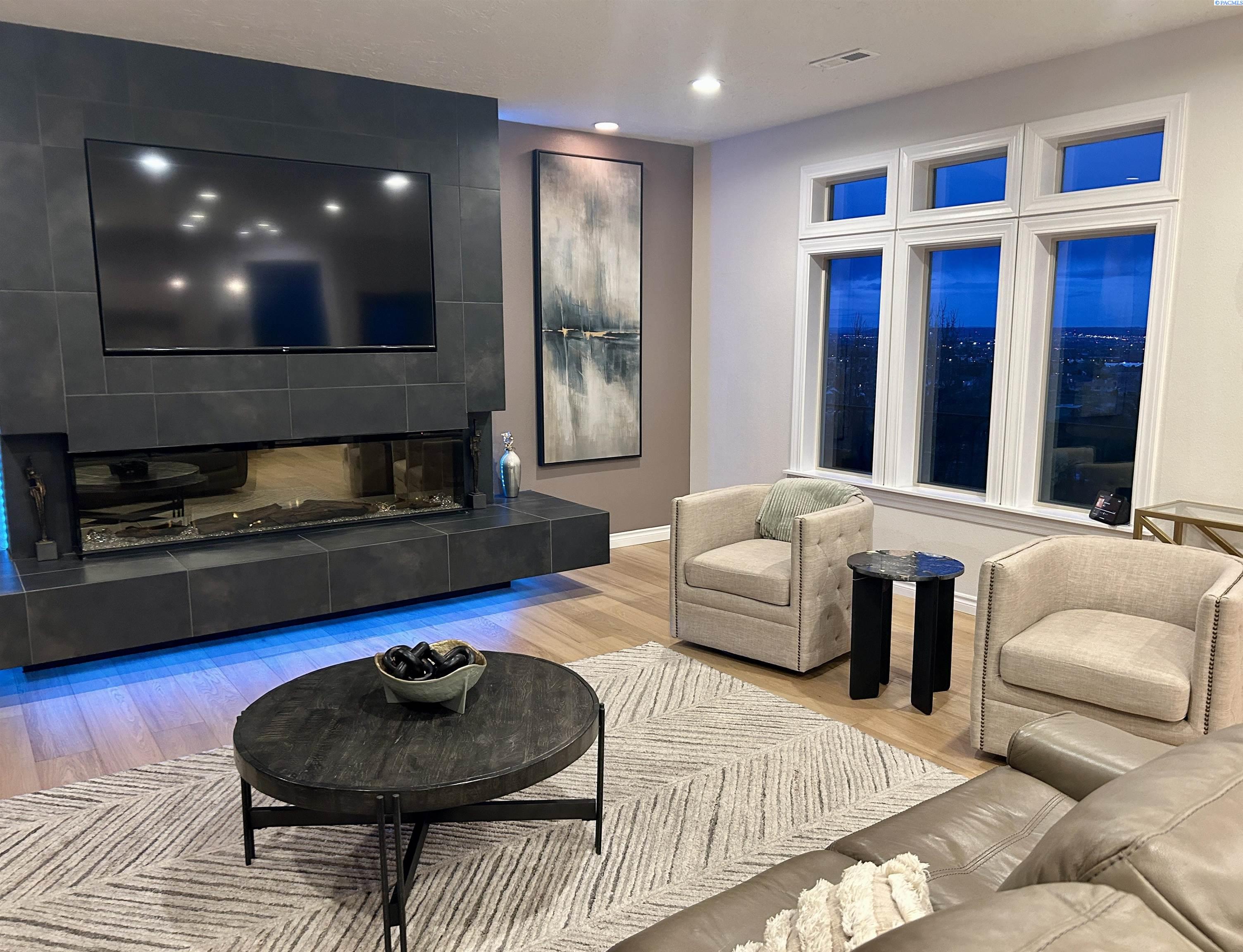 4002 43rd Ave, Kennewick, WA 99337