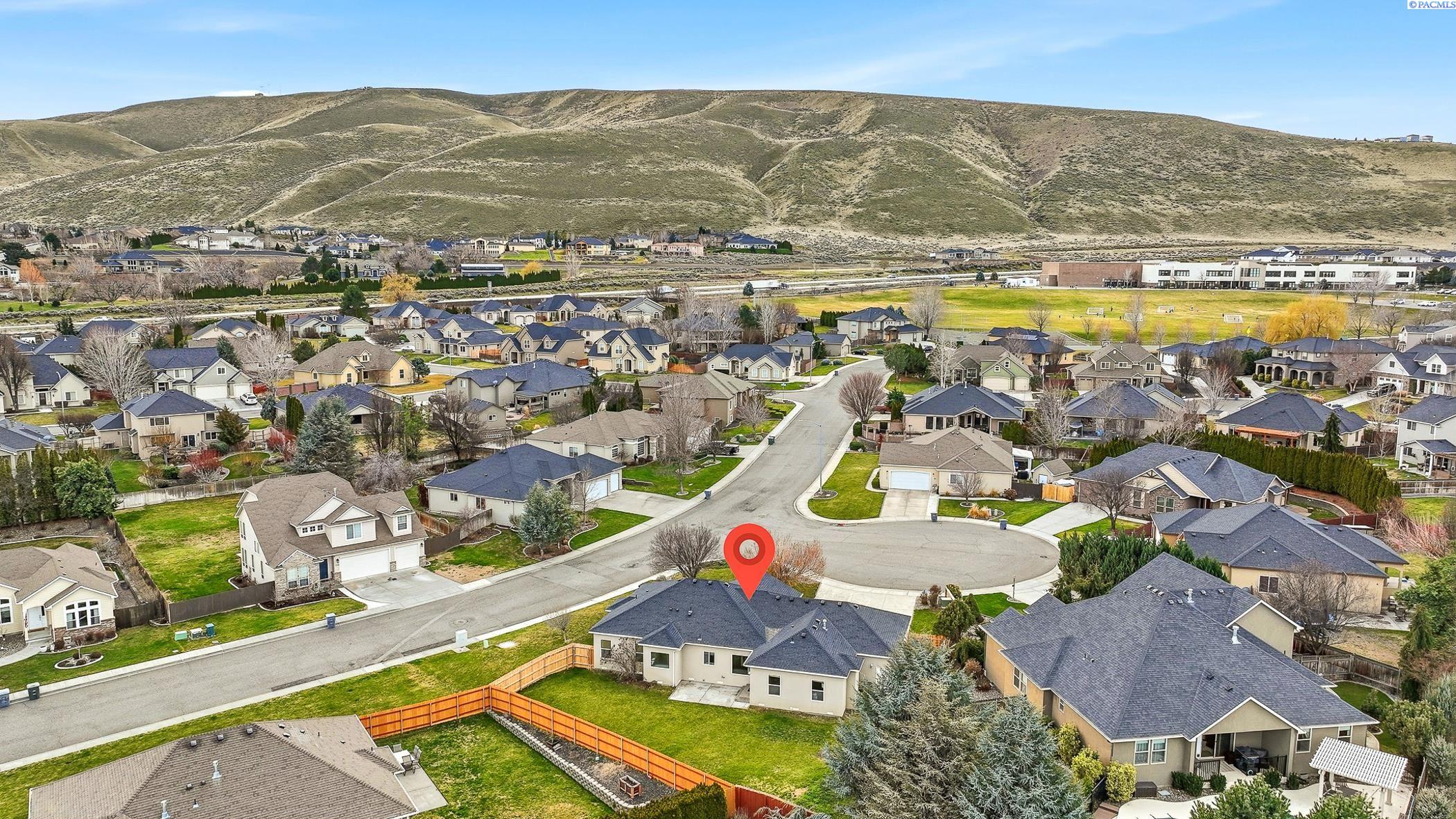 1173 Kensington Way, Richland, WA 99352