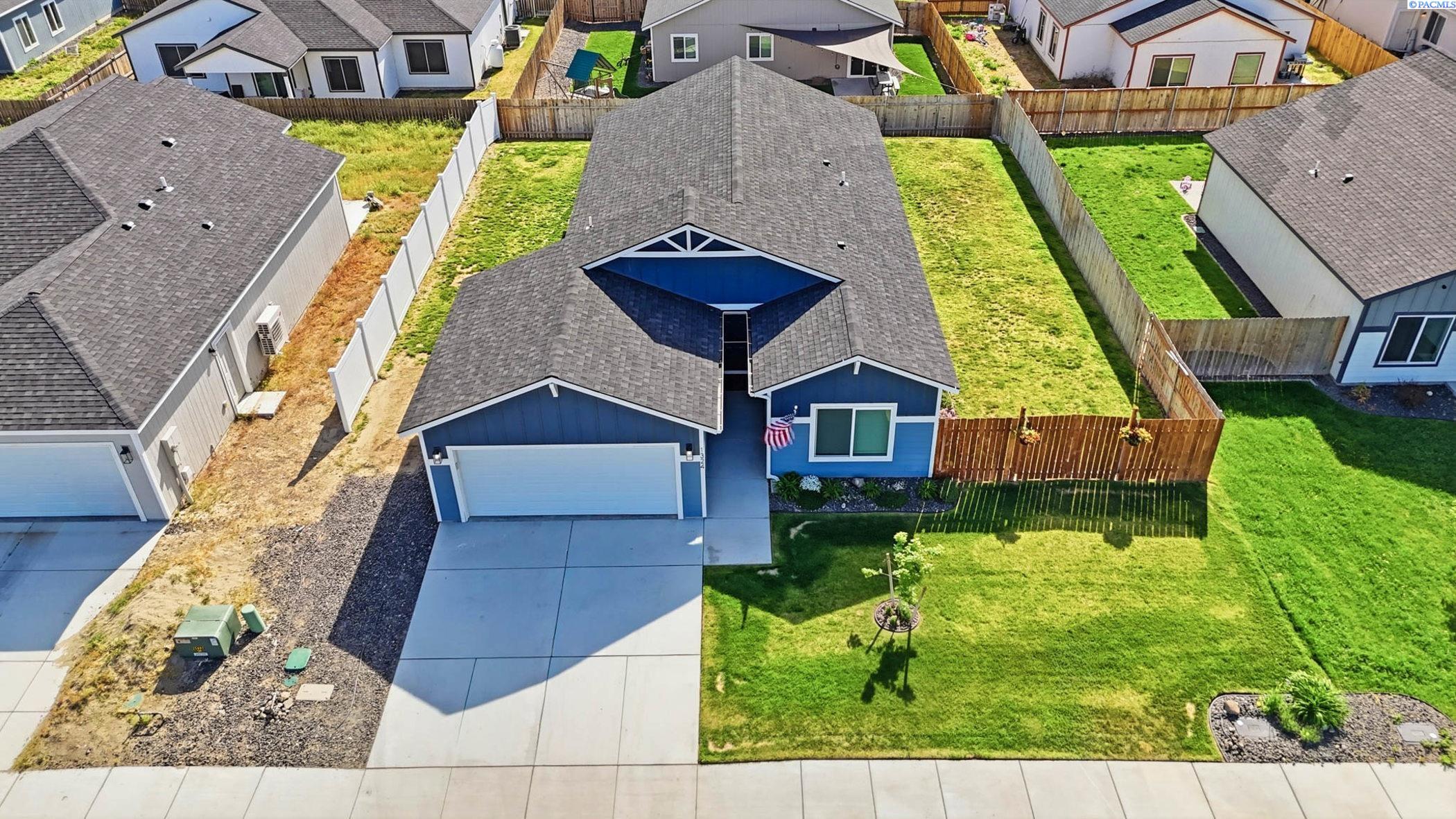 1324 14th St, Benton City, WA 99320