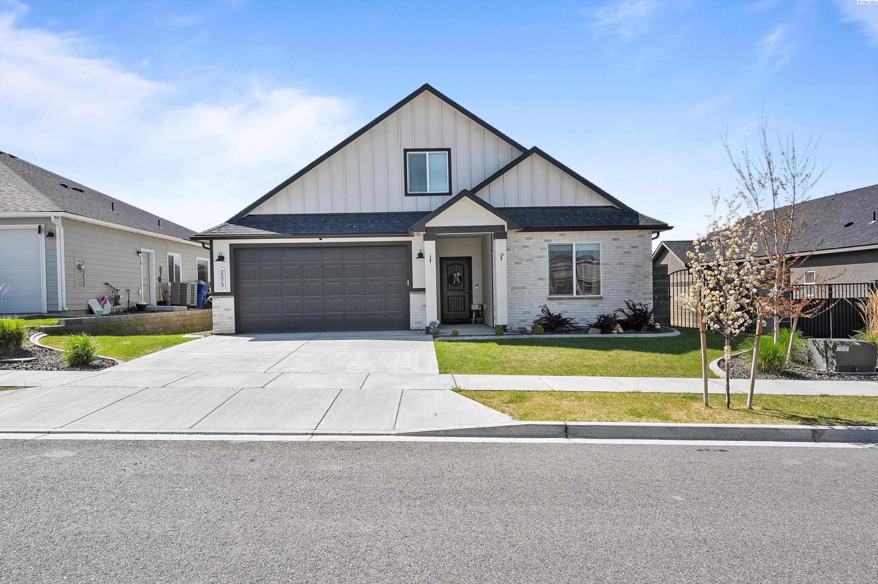 2573 Brodie Ln, Richland, WA 99352