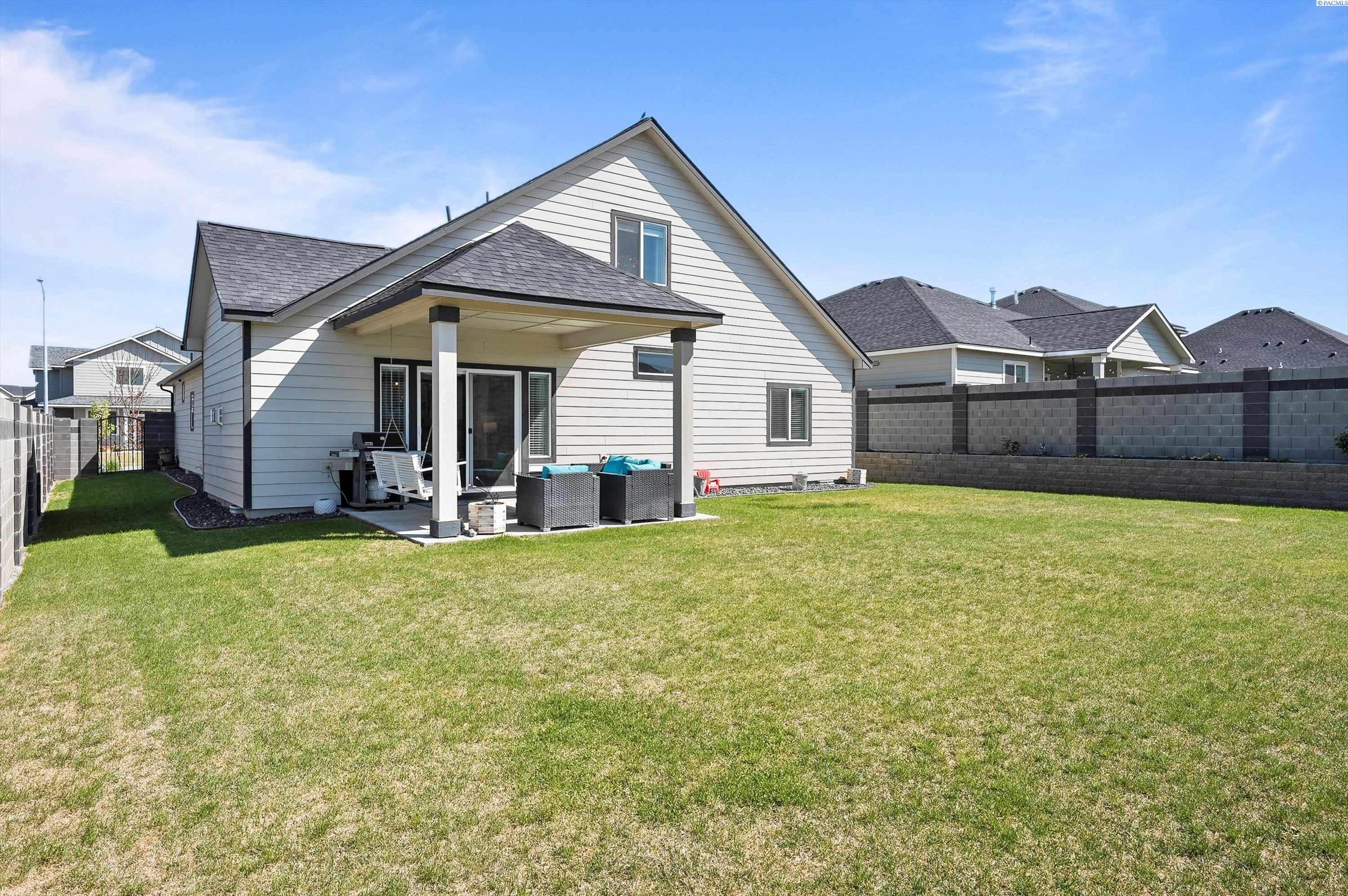 2573 Brodie Ln, Richland, WA 99352