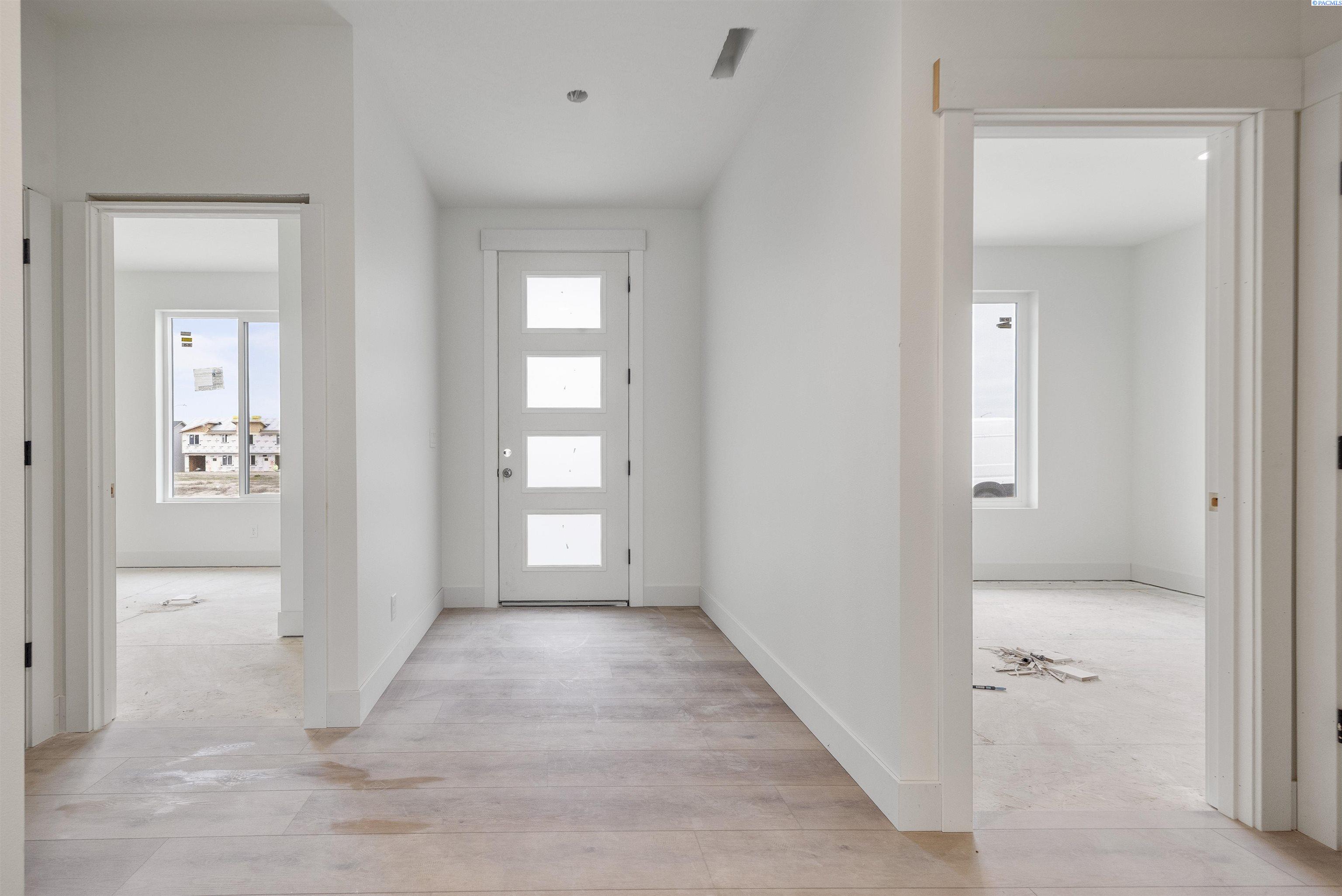 2364 Lariat Ln, Richland, WA 99352