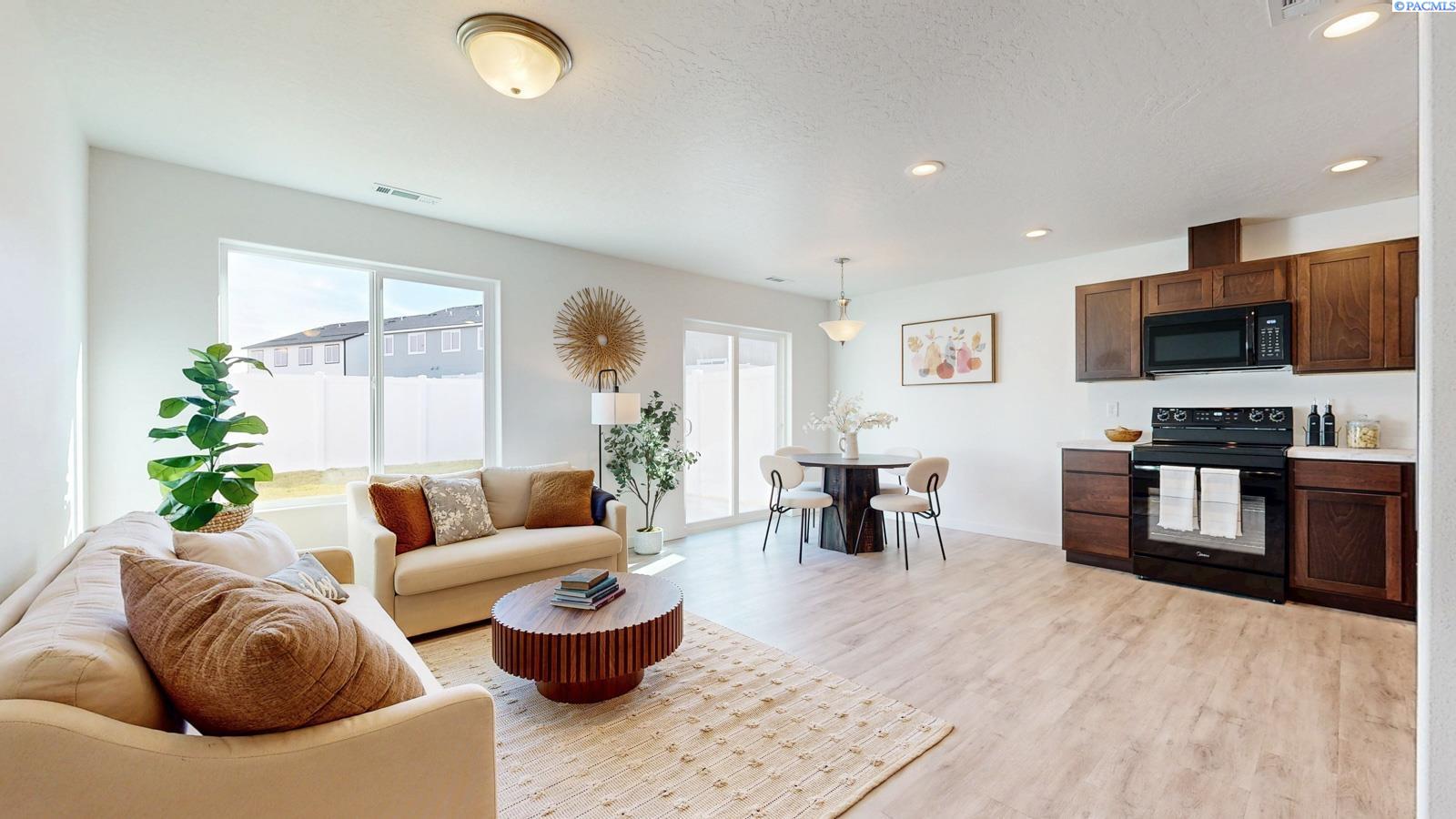 1152 Yost St, Kennewick, WA 99336