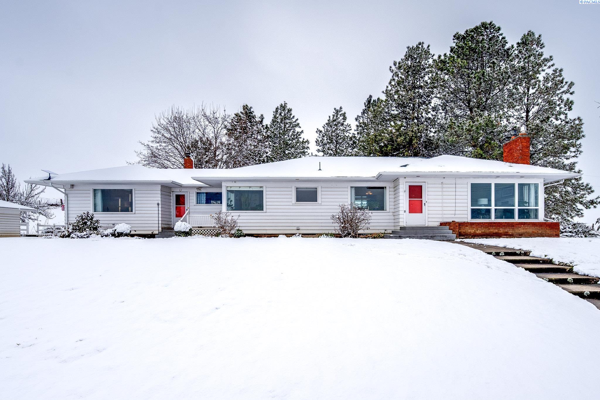 6451 Thorn Creek Rd, Thornton WA 99176