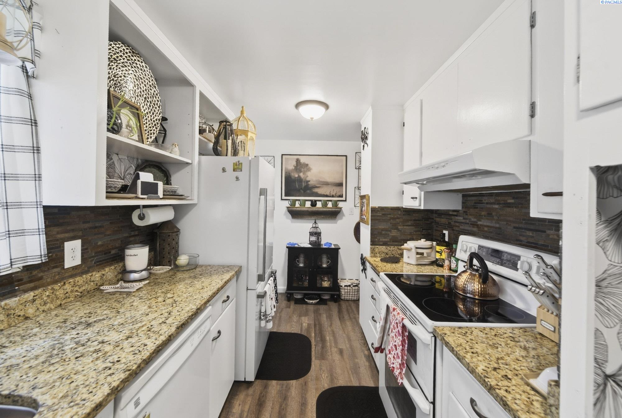 2106-2108 Trippe St, Richland, WA 99354