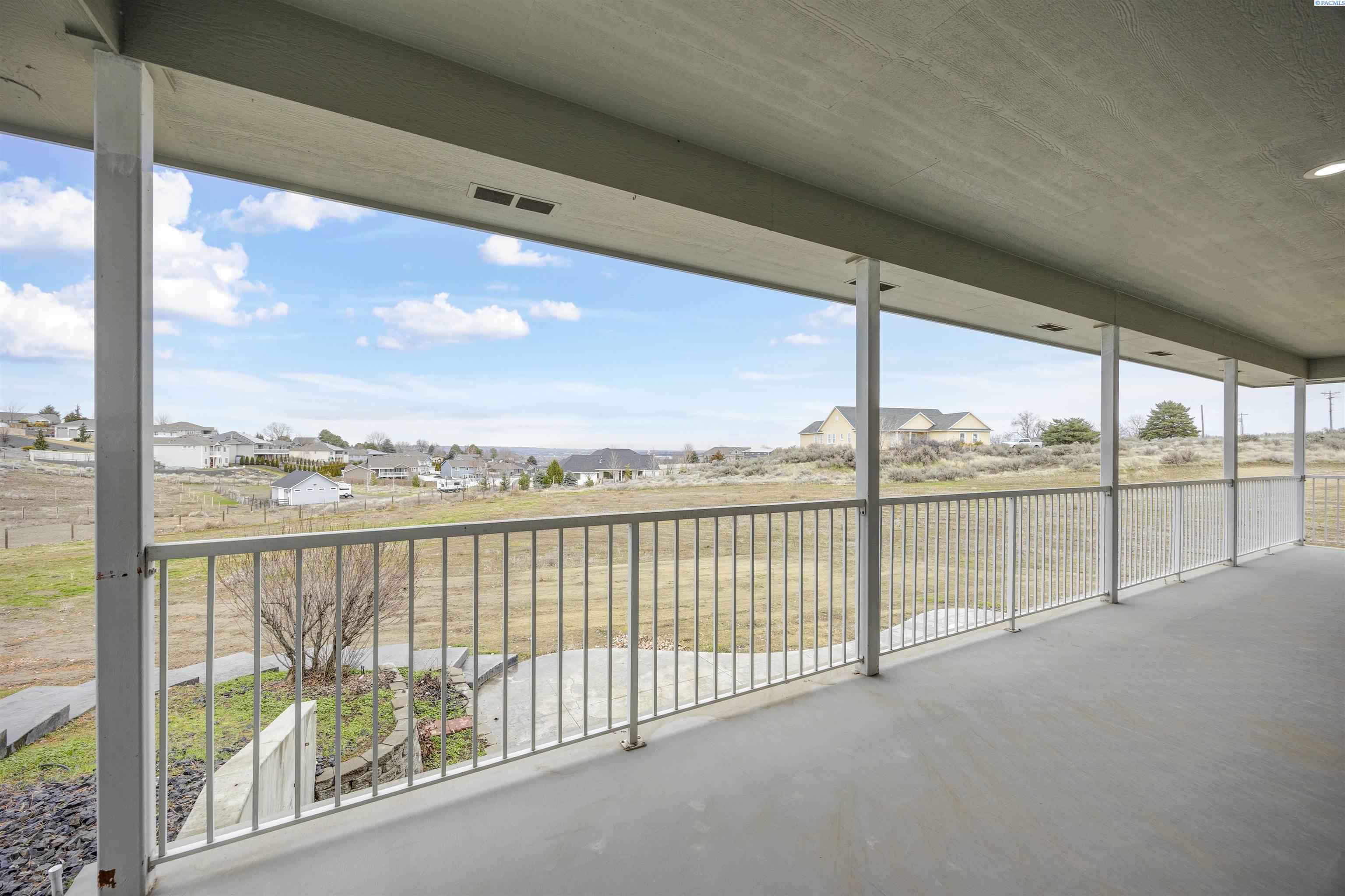 4340 Rosencrans Rd, West Richland, WA 99353