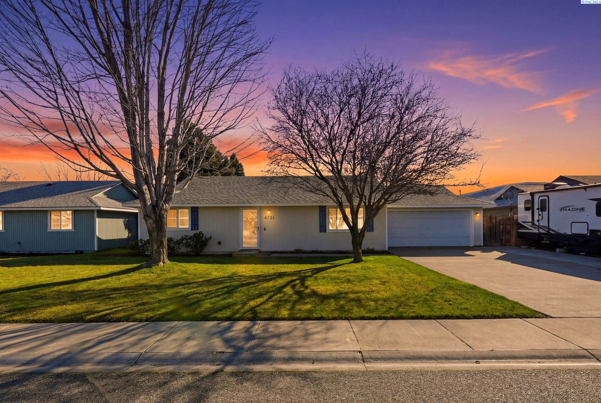 4731 Holly Way, West Richland, WA 99354