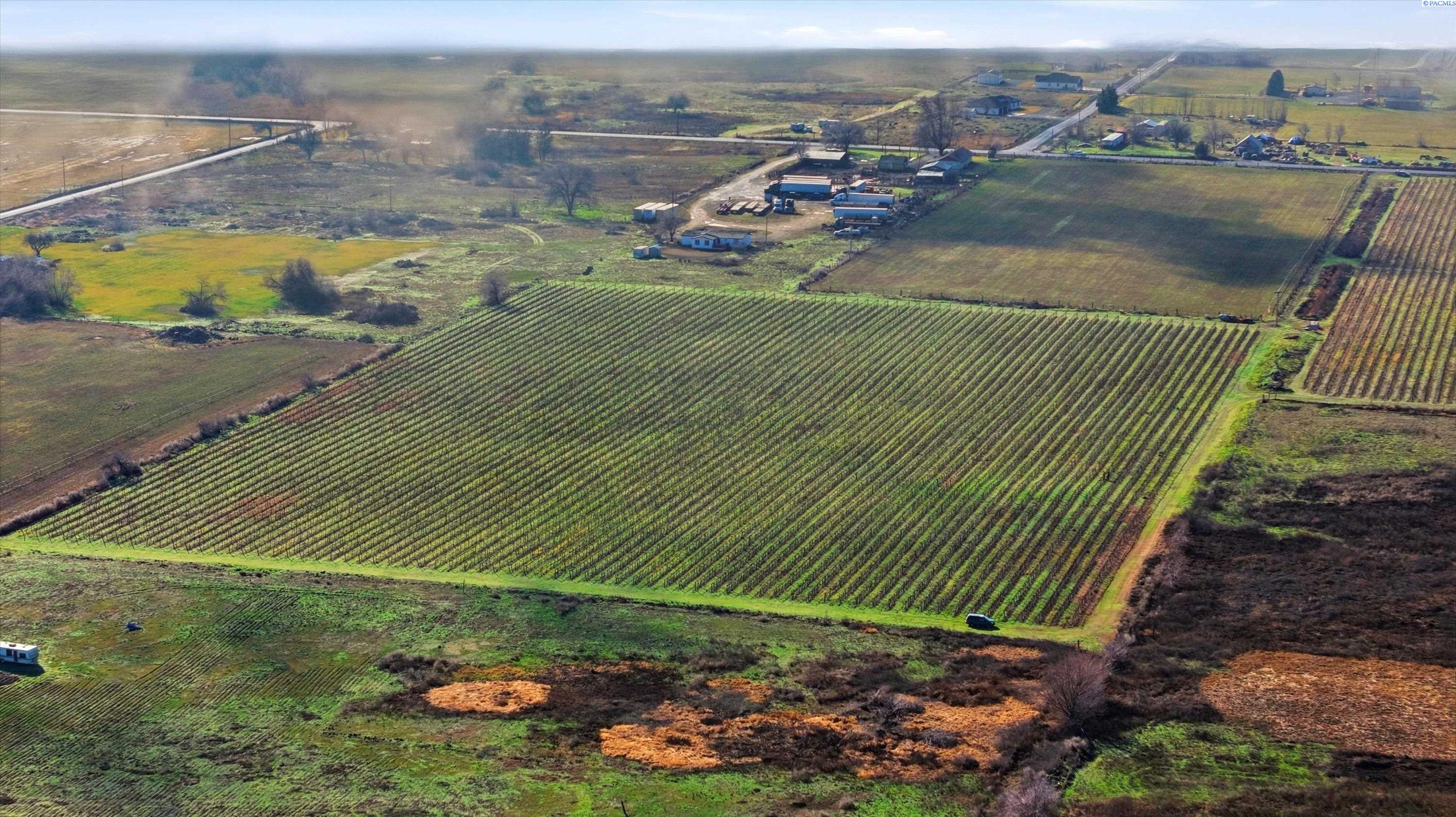 Nka W Old Inland Empire Hwy, Prosser, WA 99350