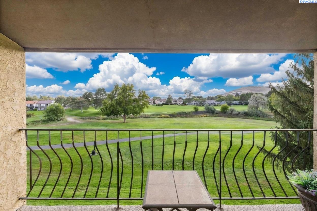 303 Gage Blvd #315, Richland, WA 99352