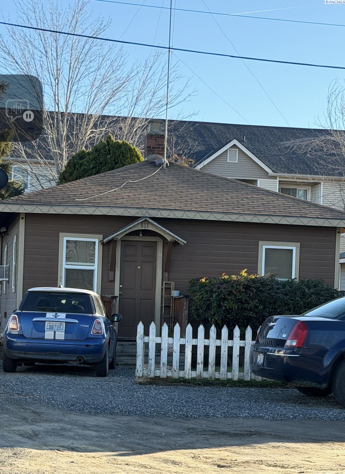 511 Harrison Ave., Sunnyside WA 98944