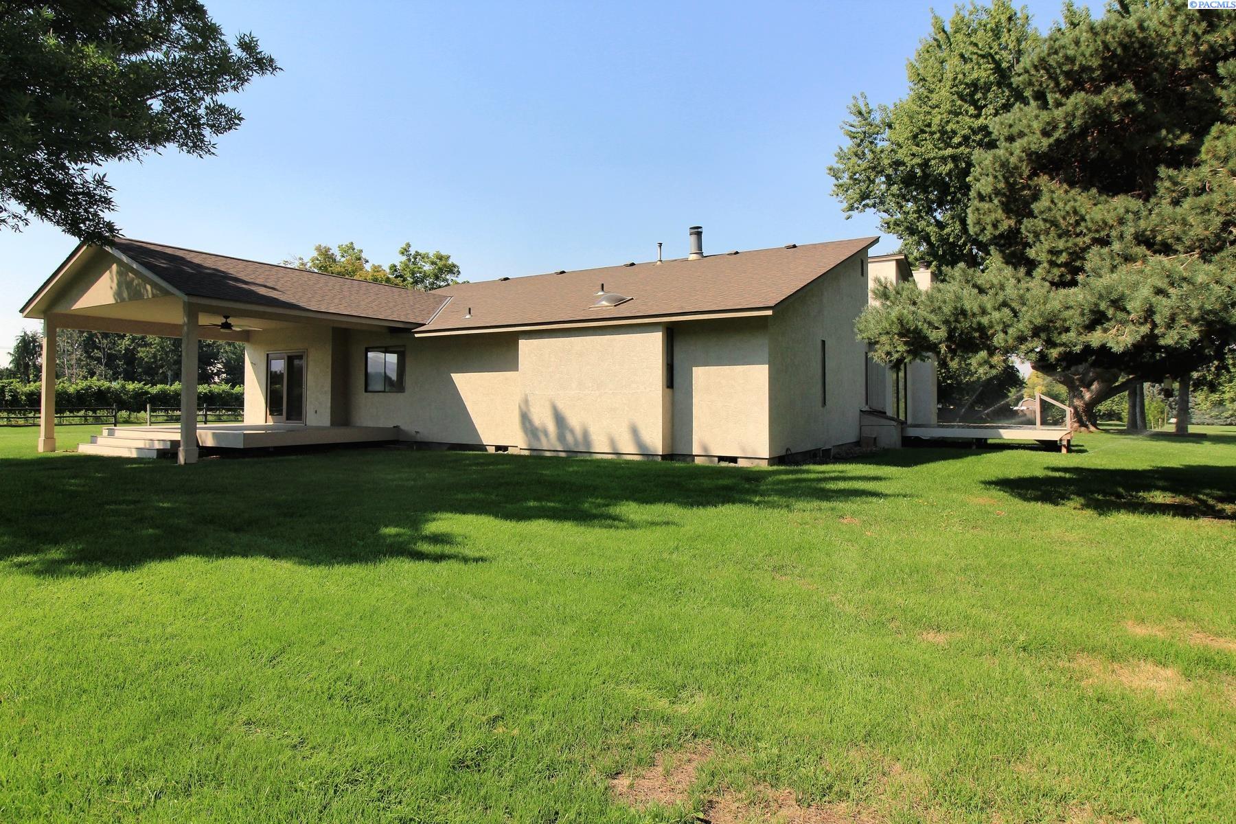 Homes for sale in West Richland, WA | 3600 Eastlake Dr, West Richland, WA 99353 | MLS# 290898