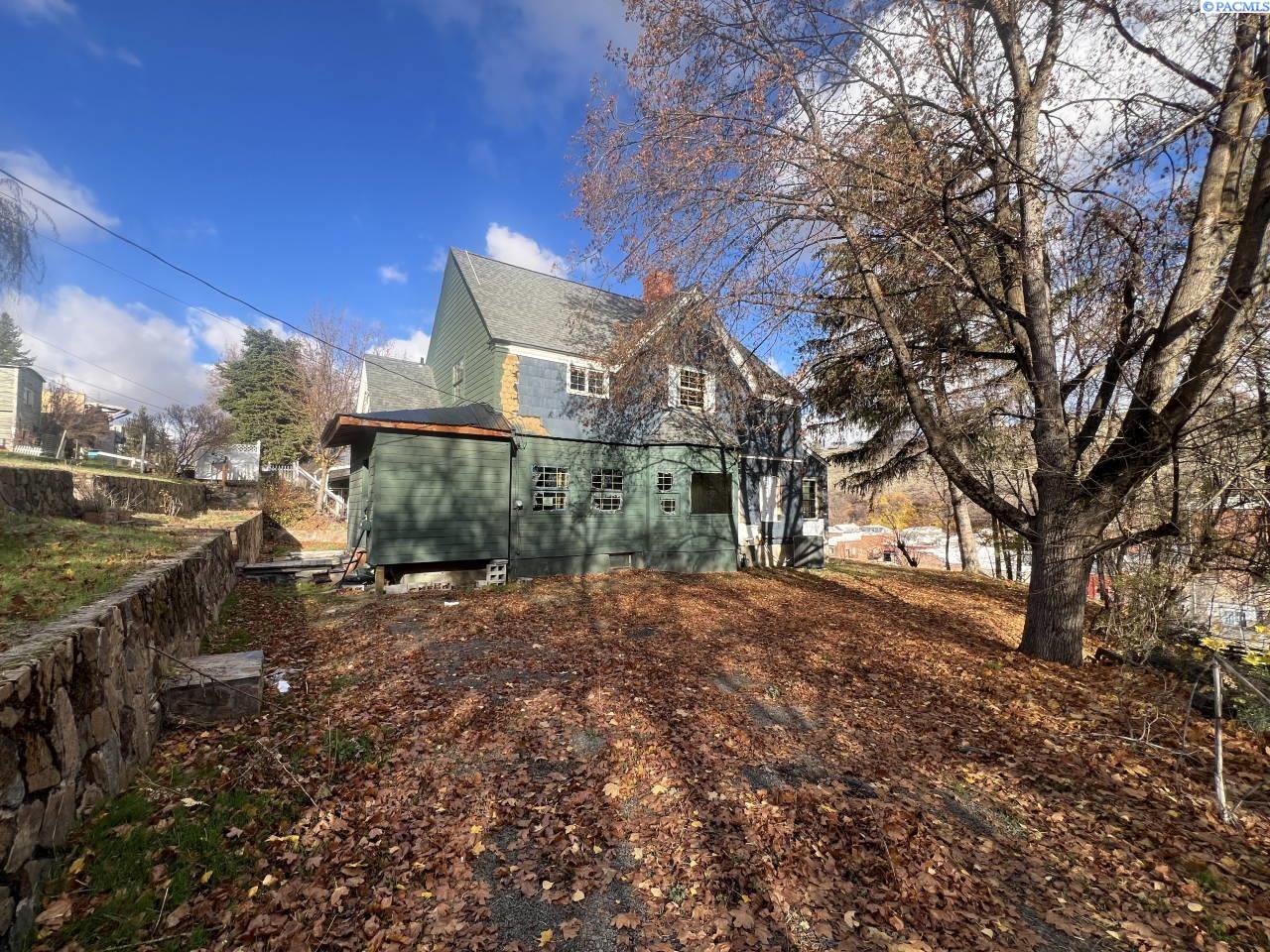 Homes for sale in Colfax, WA | 205 N West Street, Colfax, WA 99111 | MLS# 290904