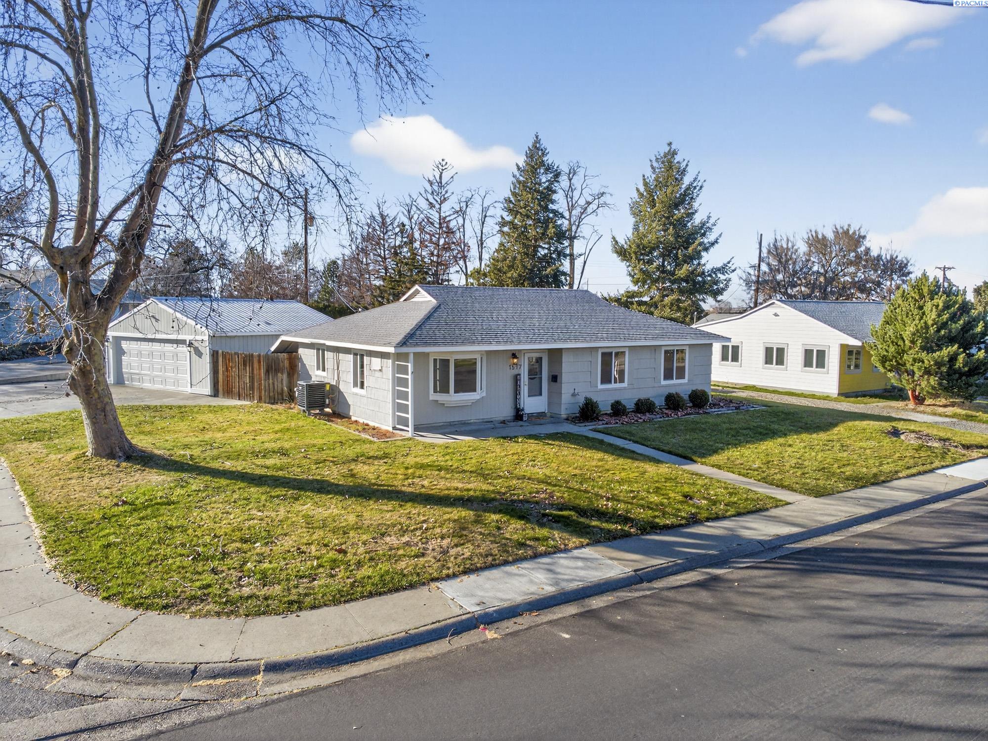 1517 Birch Ave, Richland, WA 99354
