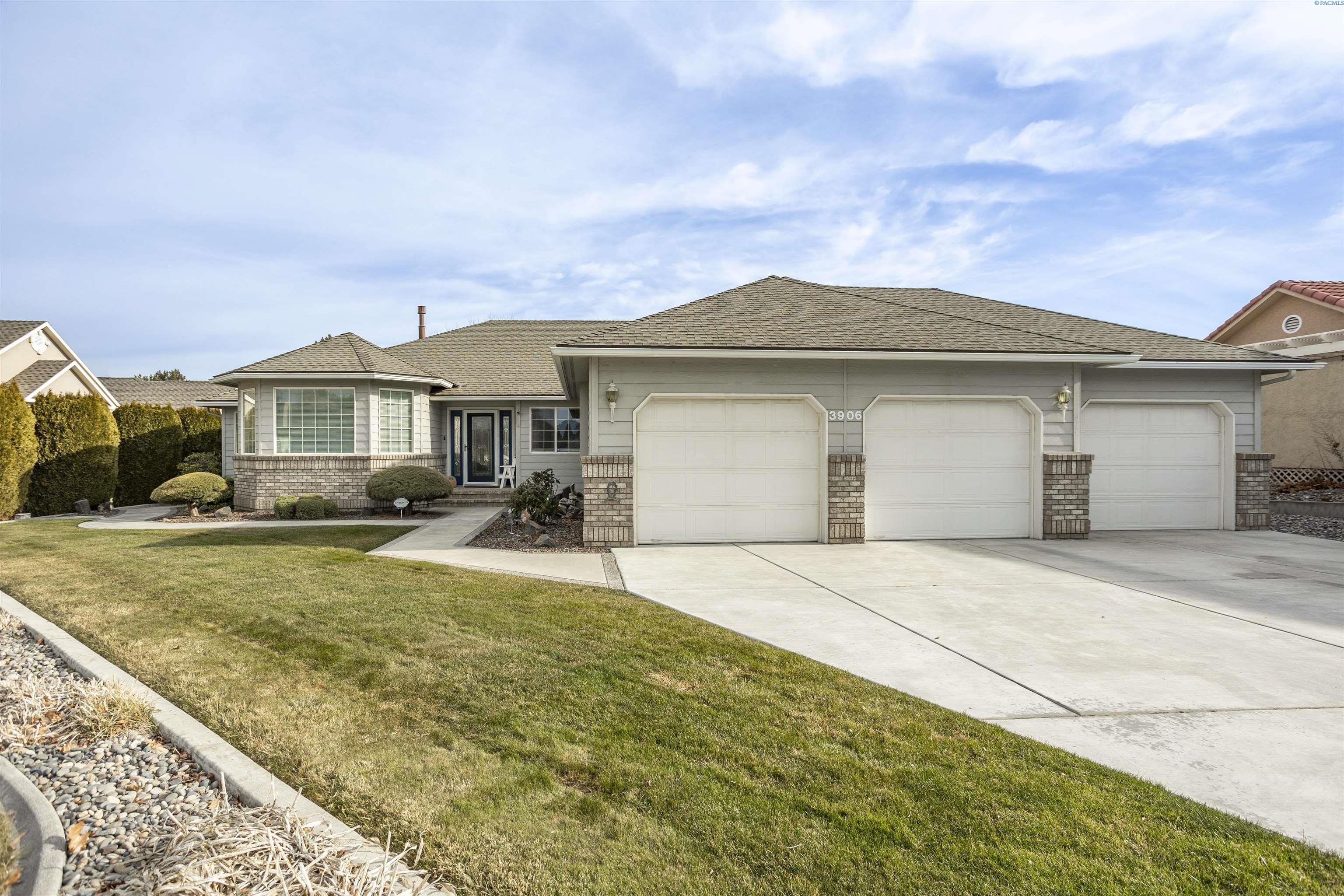 3906 Morain Loop, Kennewick, WA 99337
