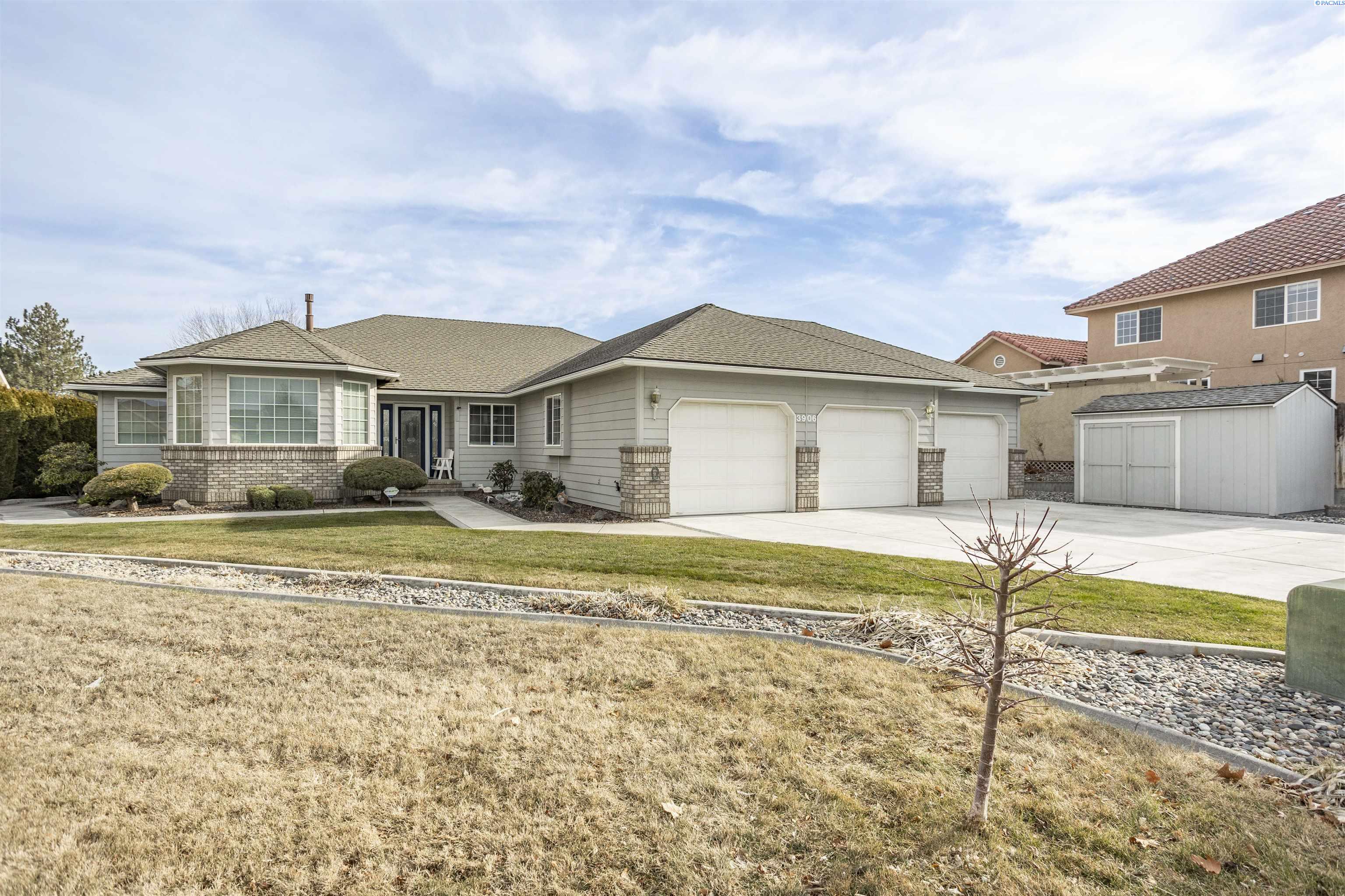 3906 Morain Loop, Kennewick, WA 99337
