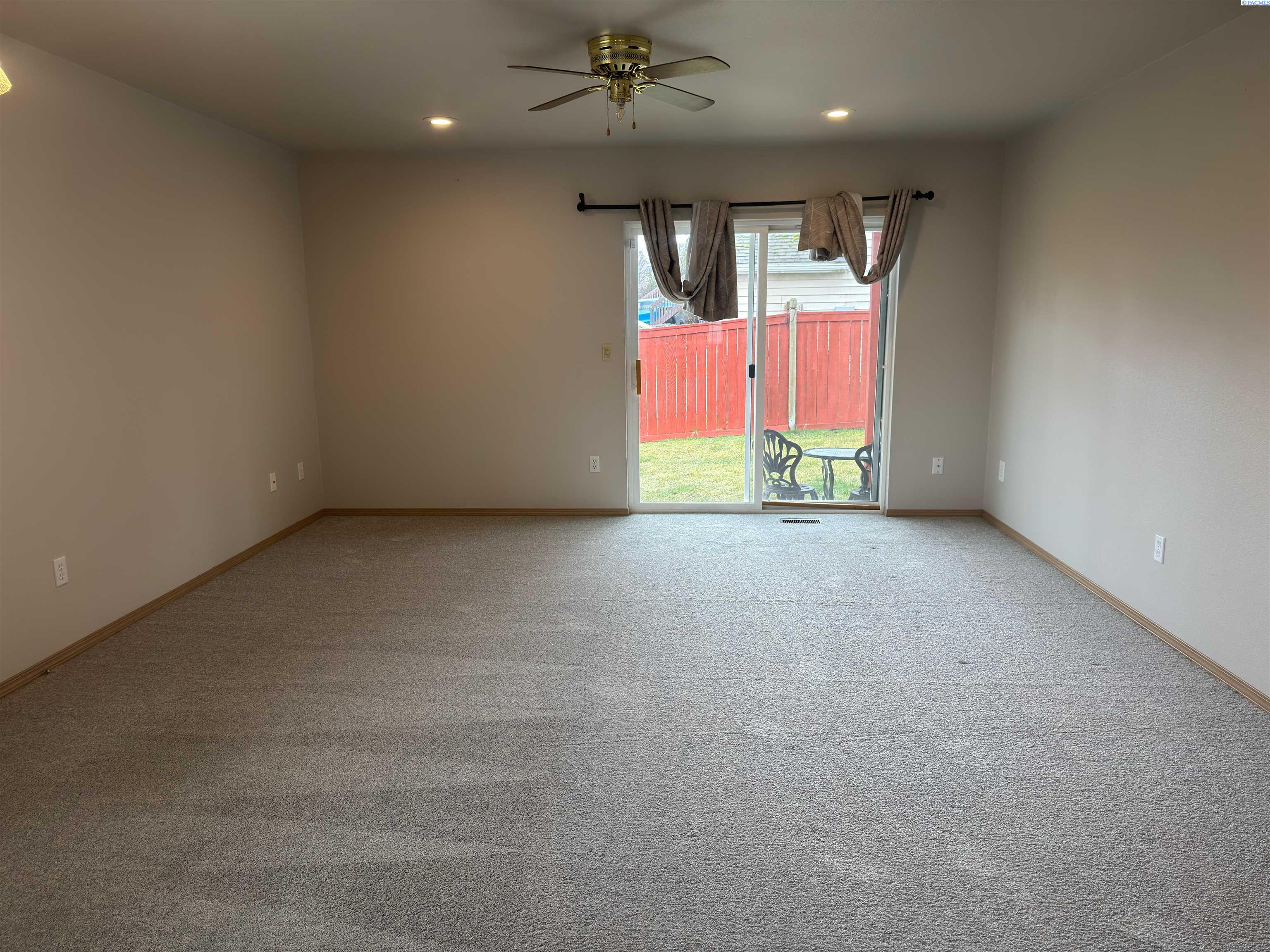 Homes for sale in Pullman, WA | 405 Nw Terre View Dr, Pullman, WA 99163 | MLS# 290928