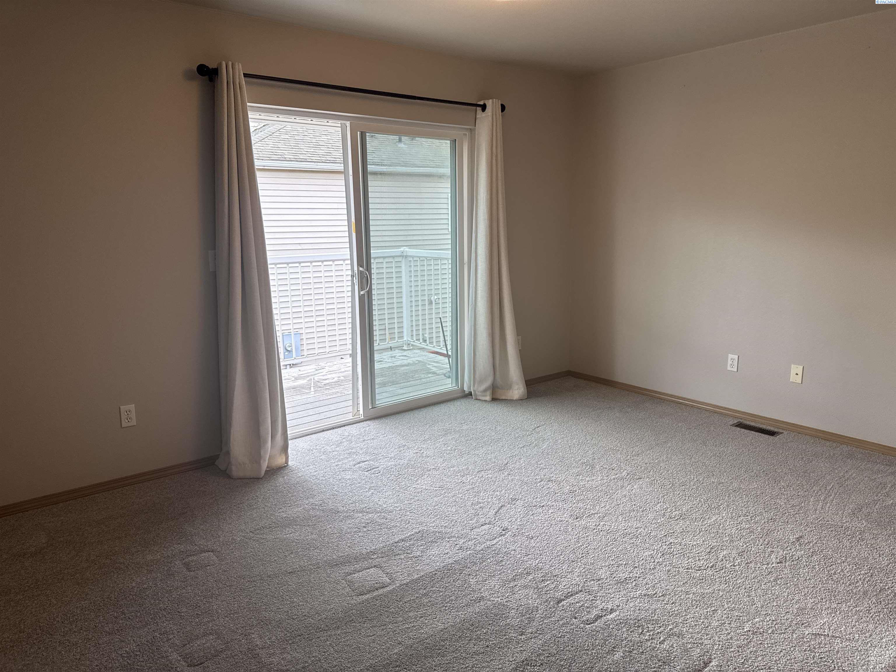 Homes for sale in Pullman, WA | 405 Nw Terre View Dr, Pullman, WA 99163 | MLS# 290928