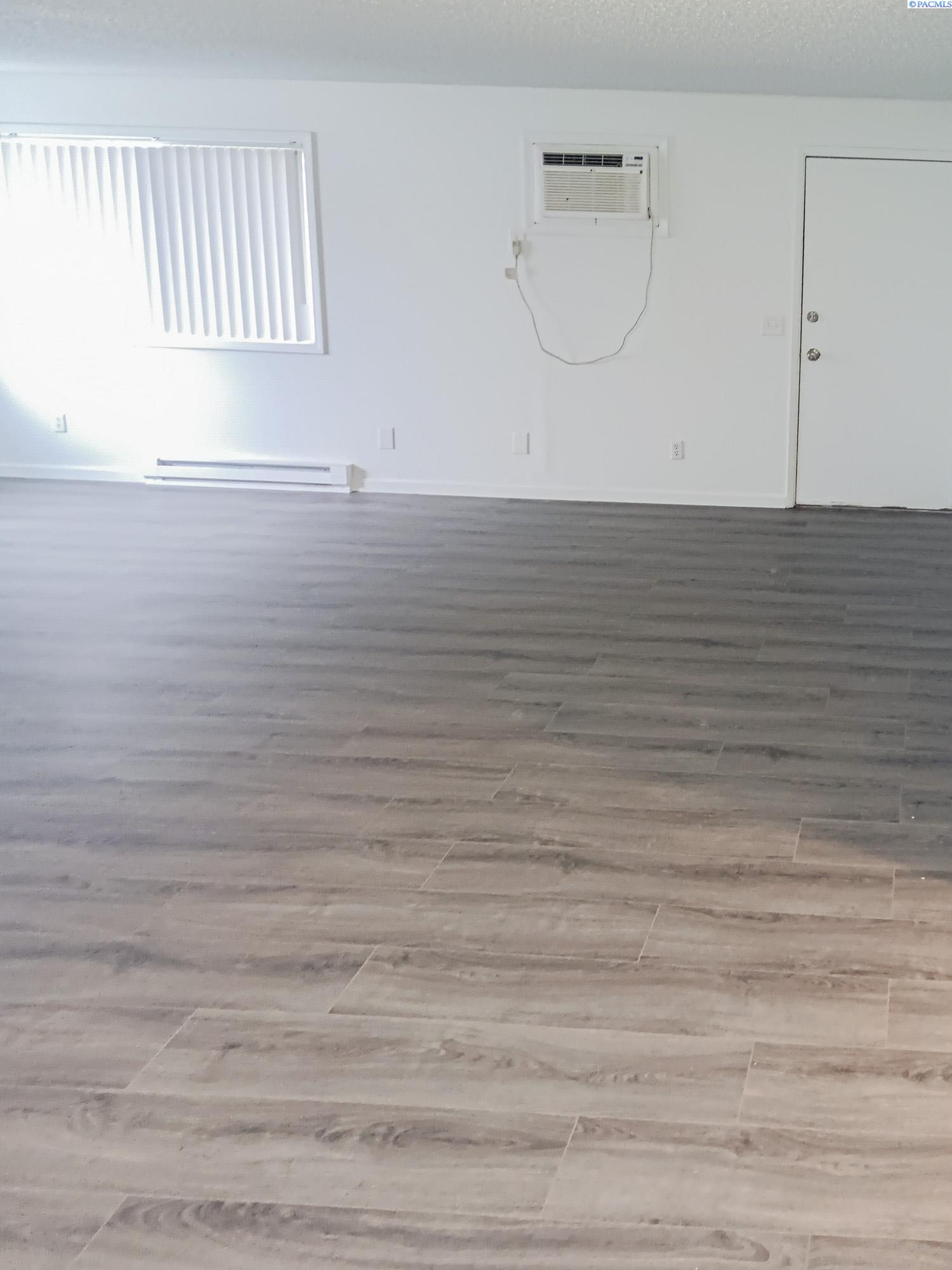 Homes for sale in Richland, WA | 1942 Luther Pl, Richland, WA 99354 | MLS# 290936