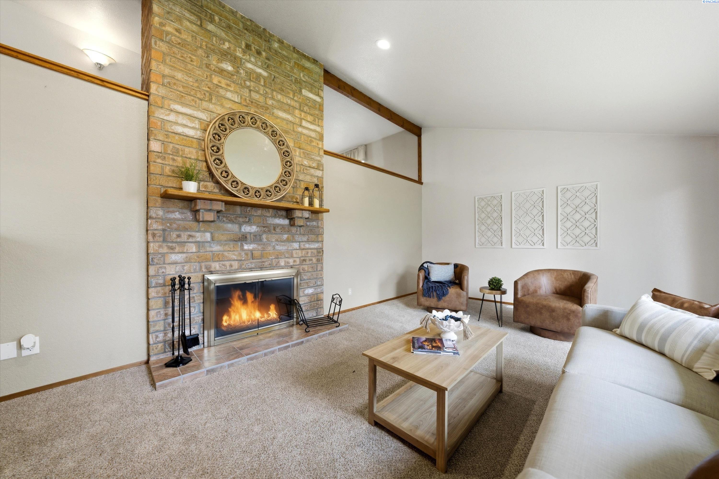 124 Travis Ct, Kennewick, WA 99338