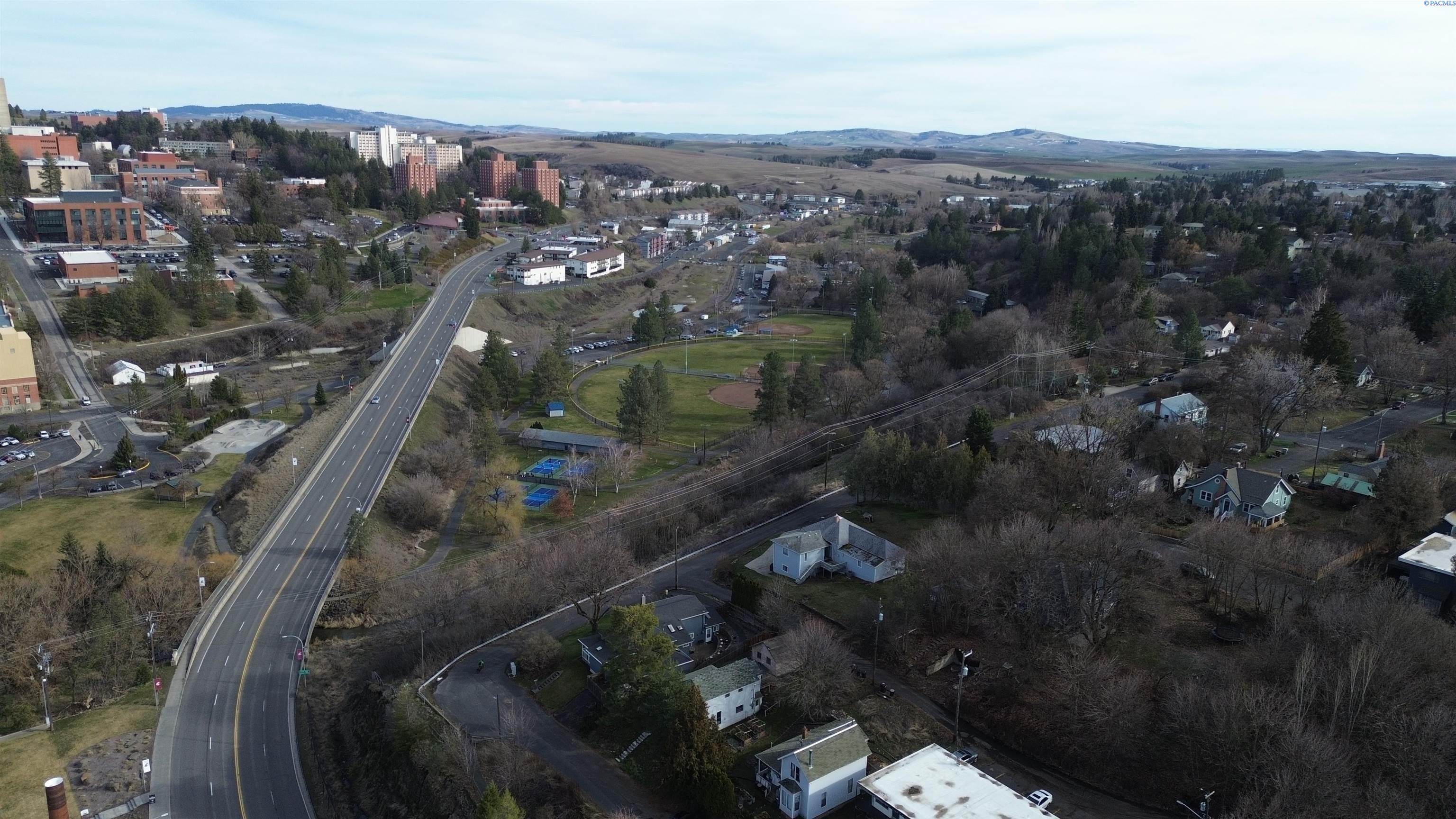 Homes for sale in Pullman, WA | 635 Se Holbrook Pl, Pullman, WA 99163 | MLS# 290941